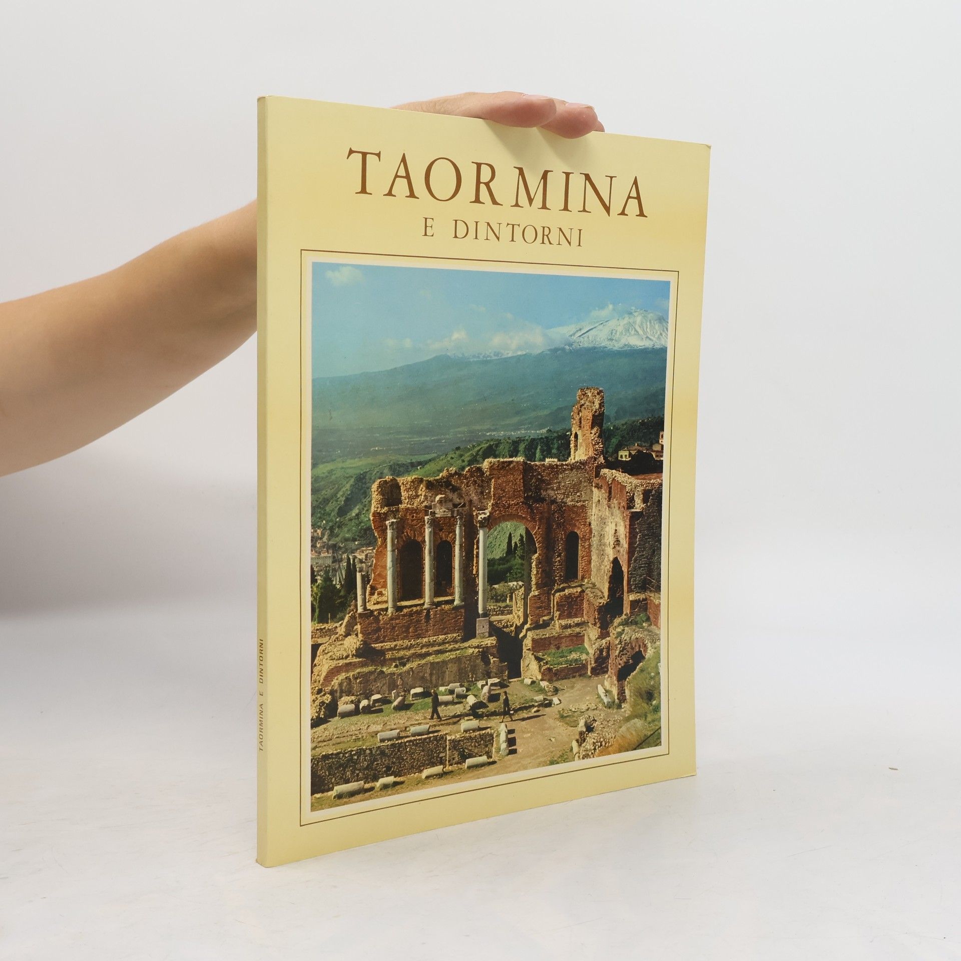 Kolektív autorov TAORMINA