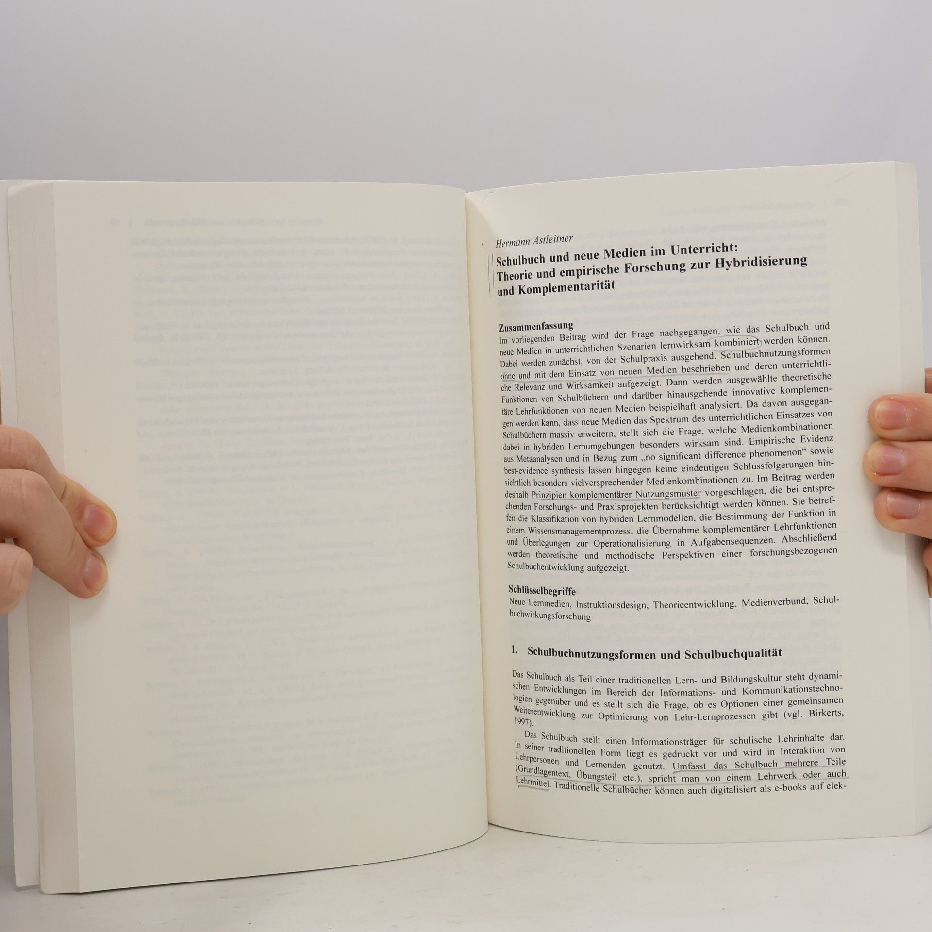 Dolly Jørgensen Schulbücher im Fokus