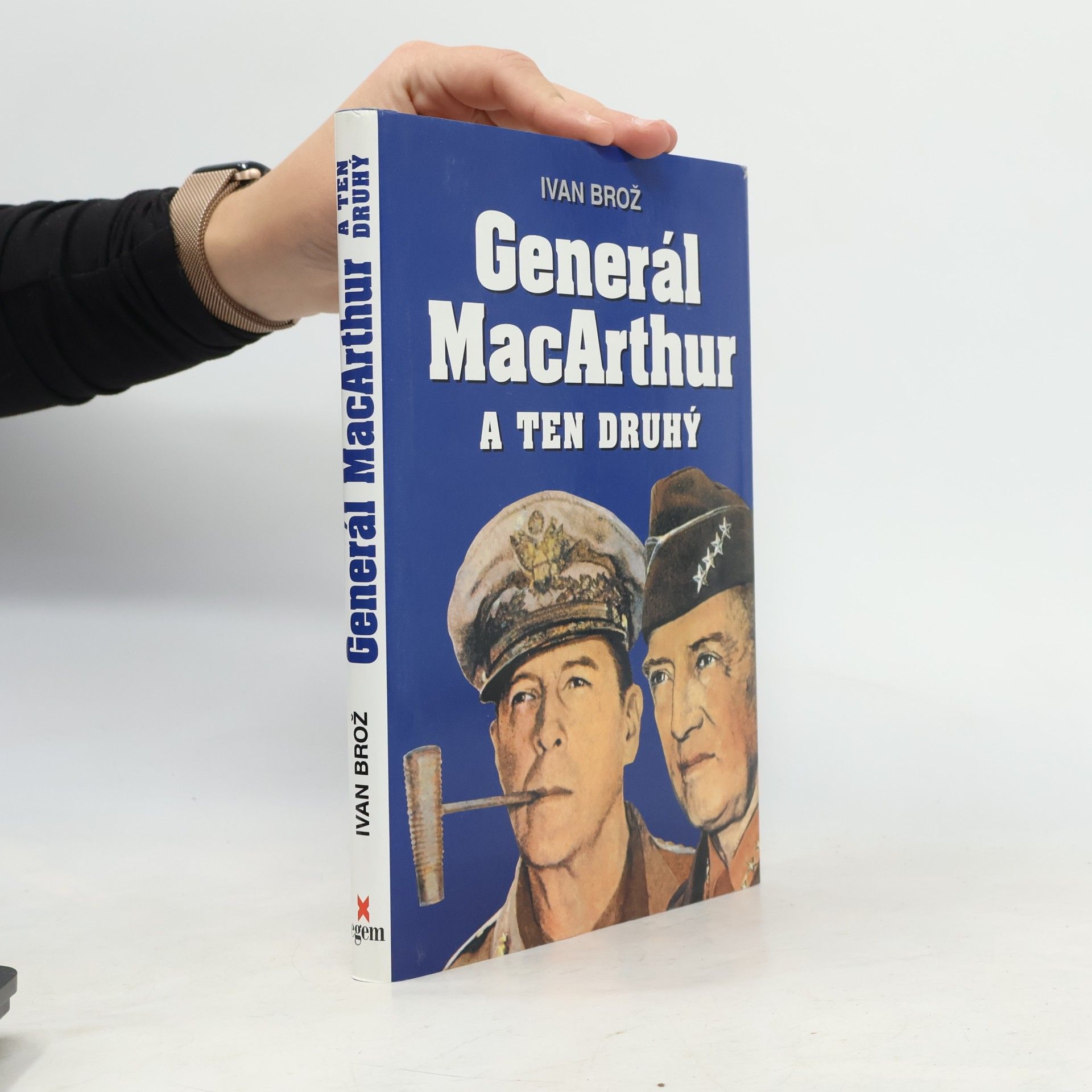 Petr Linda Generál MacArthur a ten druhý