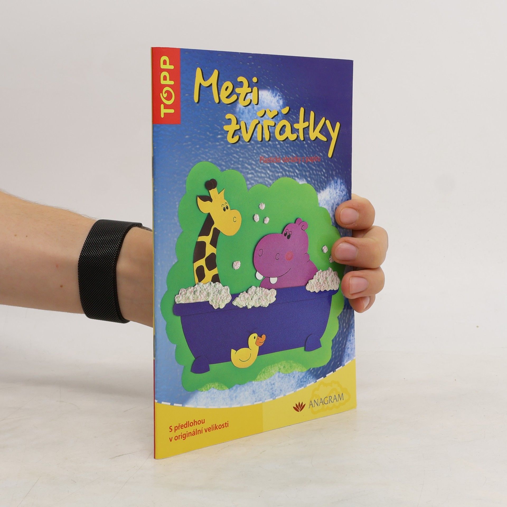 Inge Hereth Mezi zvířátky : plastické obrázky z papíru