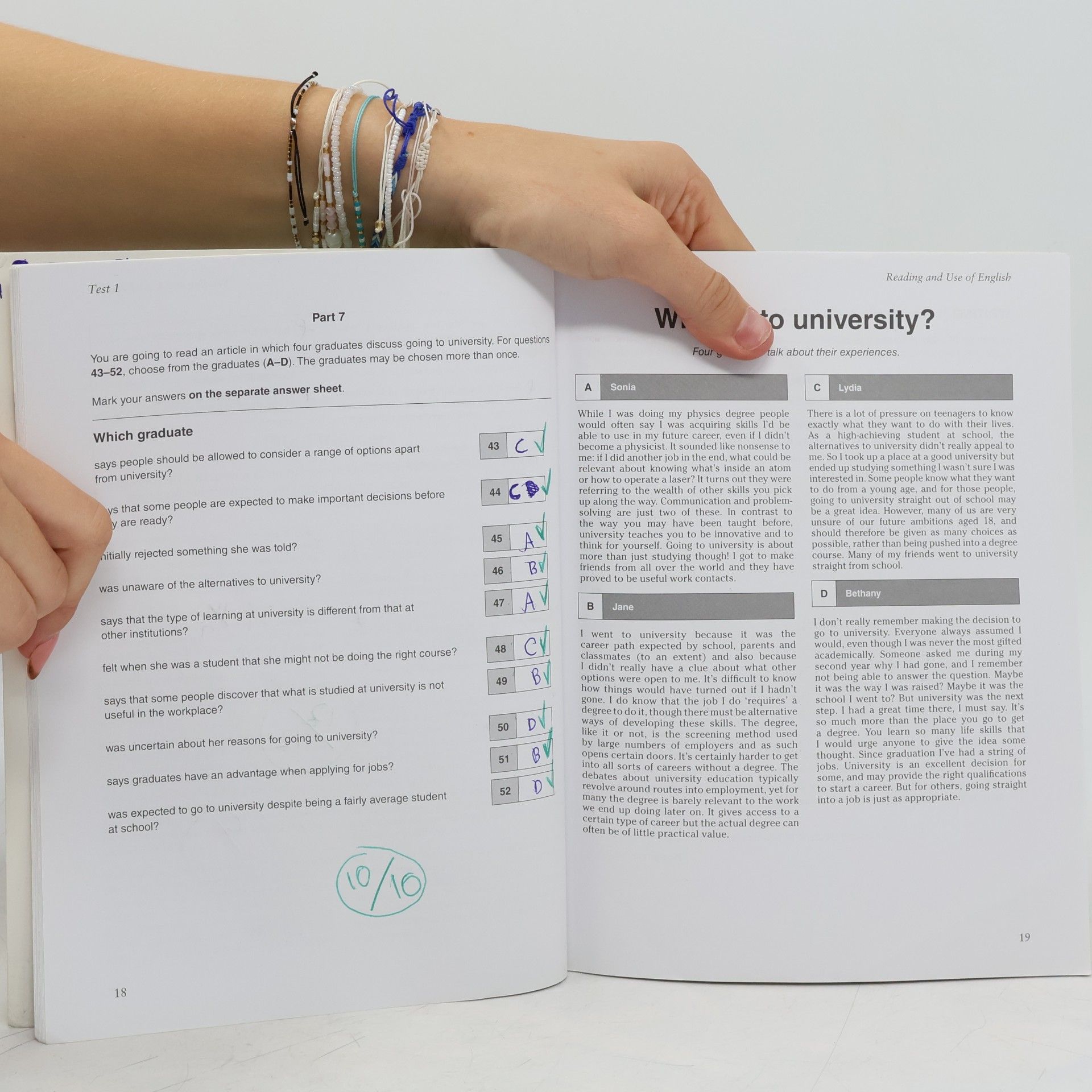 Autorenkollektiv Cambridge English. First 1 : first certificate in English with answers.