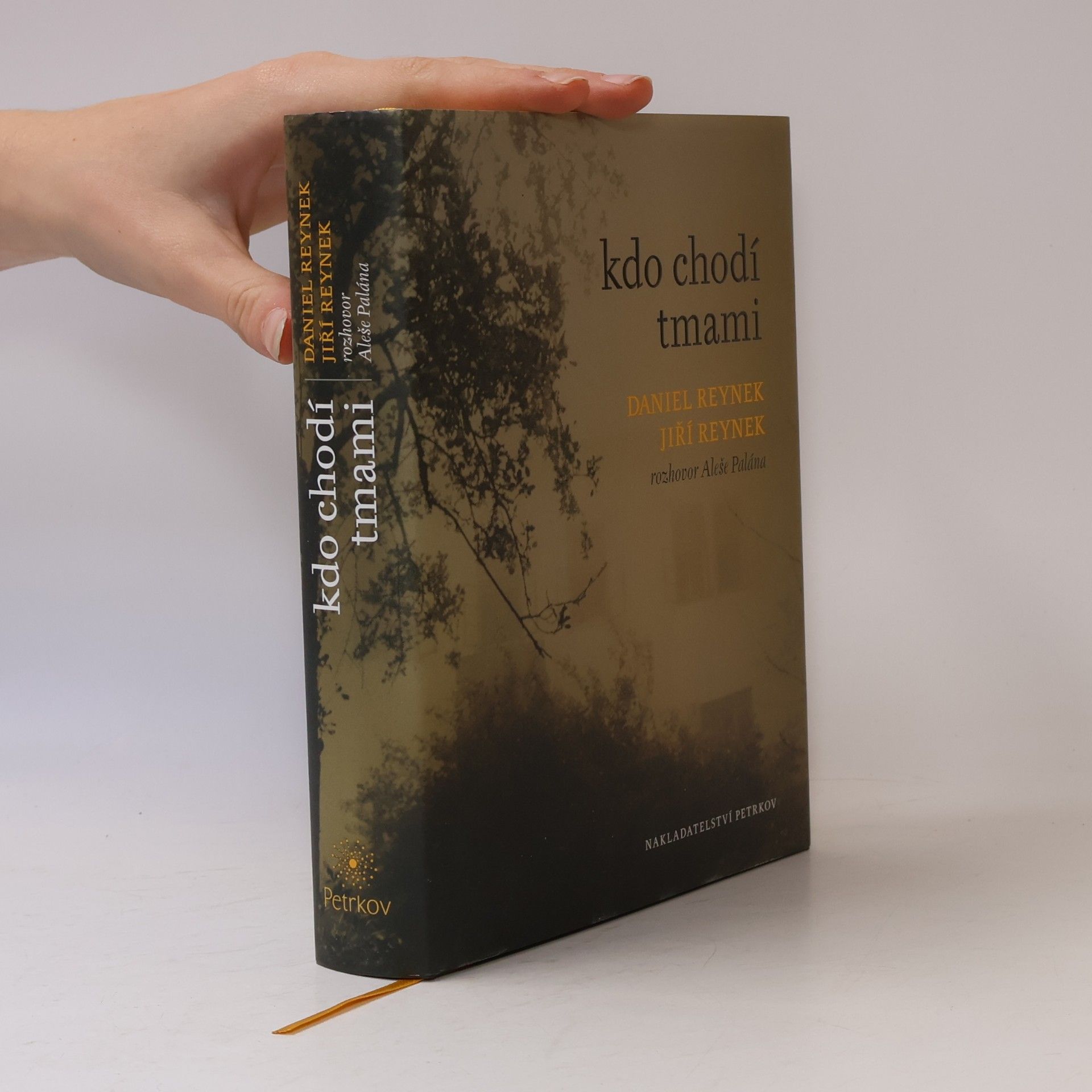 Daniel Reynek Kdo chodí tmami