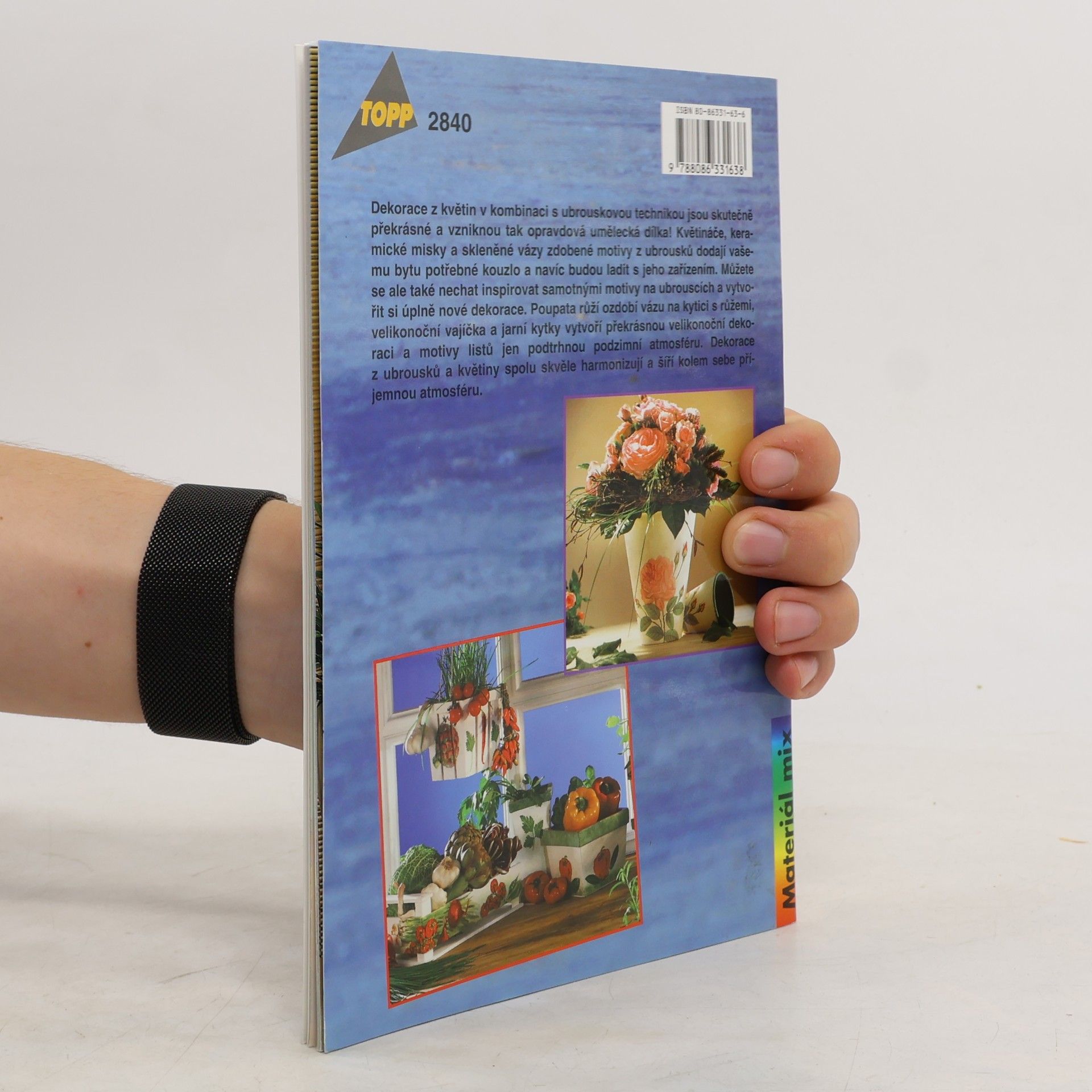 Various authors Dekorace z květin a ubrousků