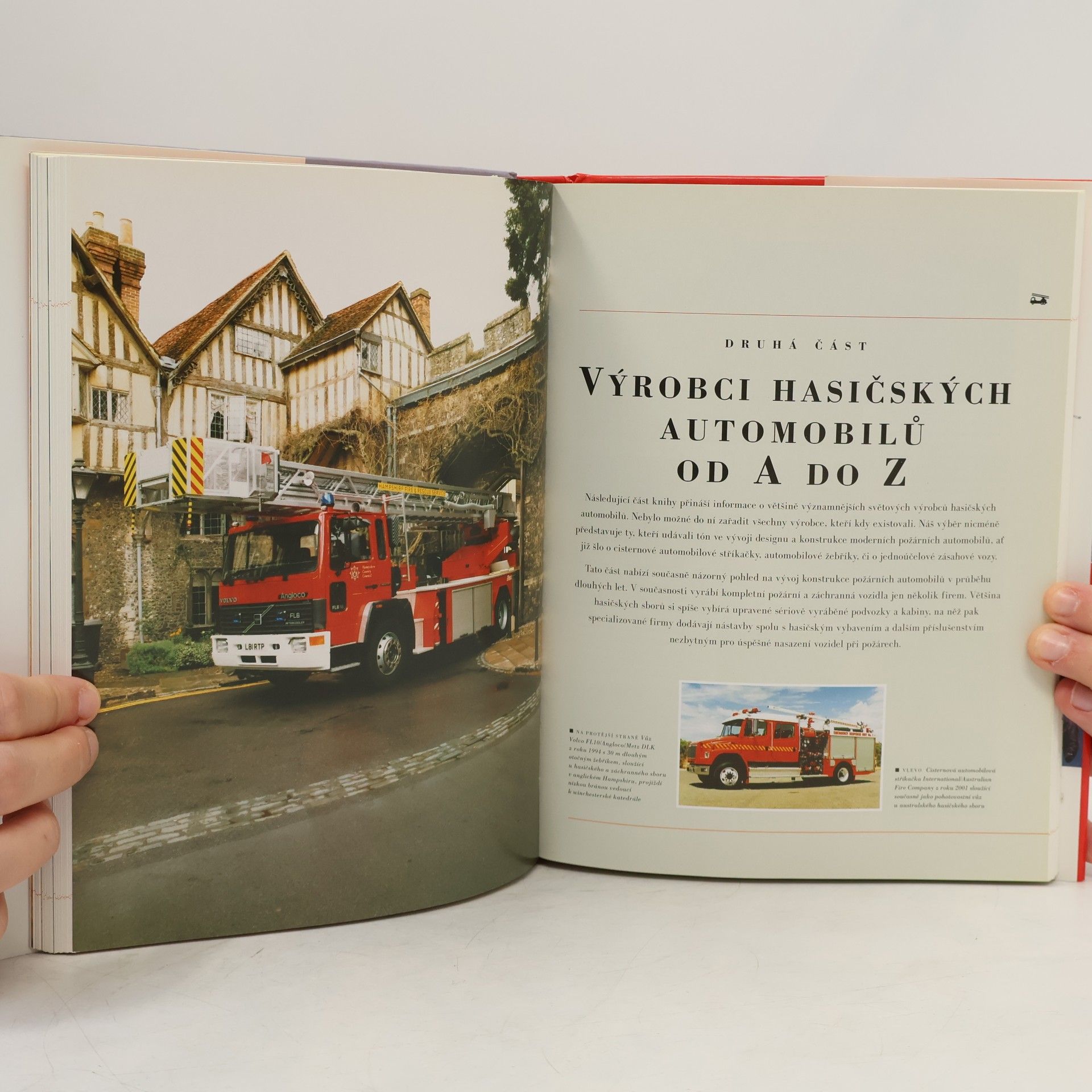 Neil Wallington Hasičské automobily a historie hasičství