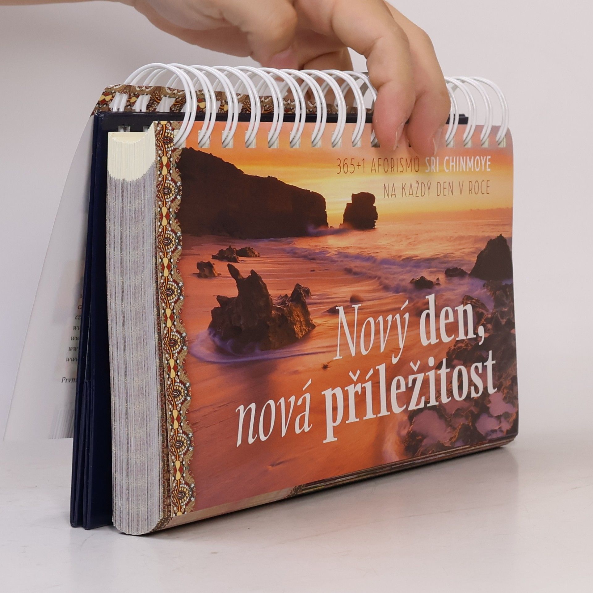 Sri Chinmoy Nový den, nová příležitost: 365+1 aforismů Sri Chinmoye na každý den v roce