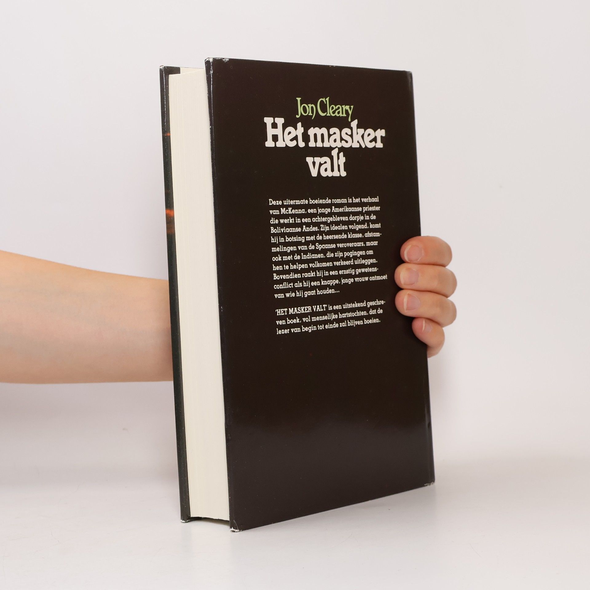 John Stephen Cleary Het masker valt