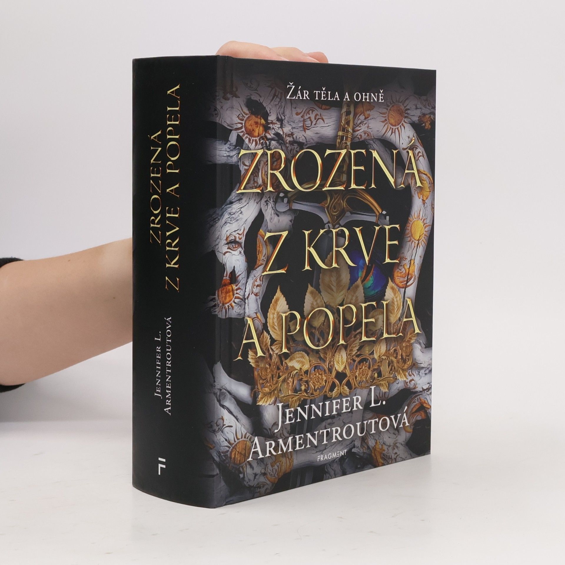 Jennifer L. Armentrout Zrozená z krve a popela