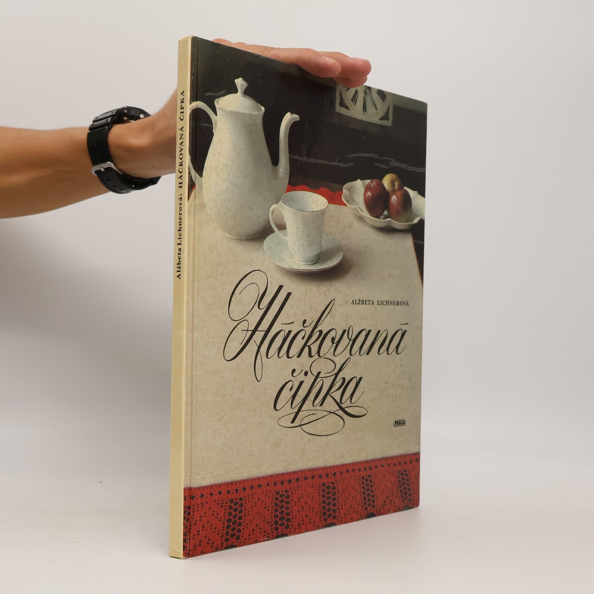 Alžbeta Lichnerová Hačkovaná čipka