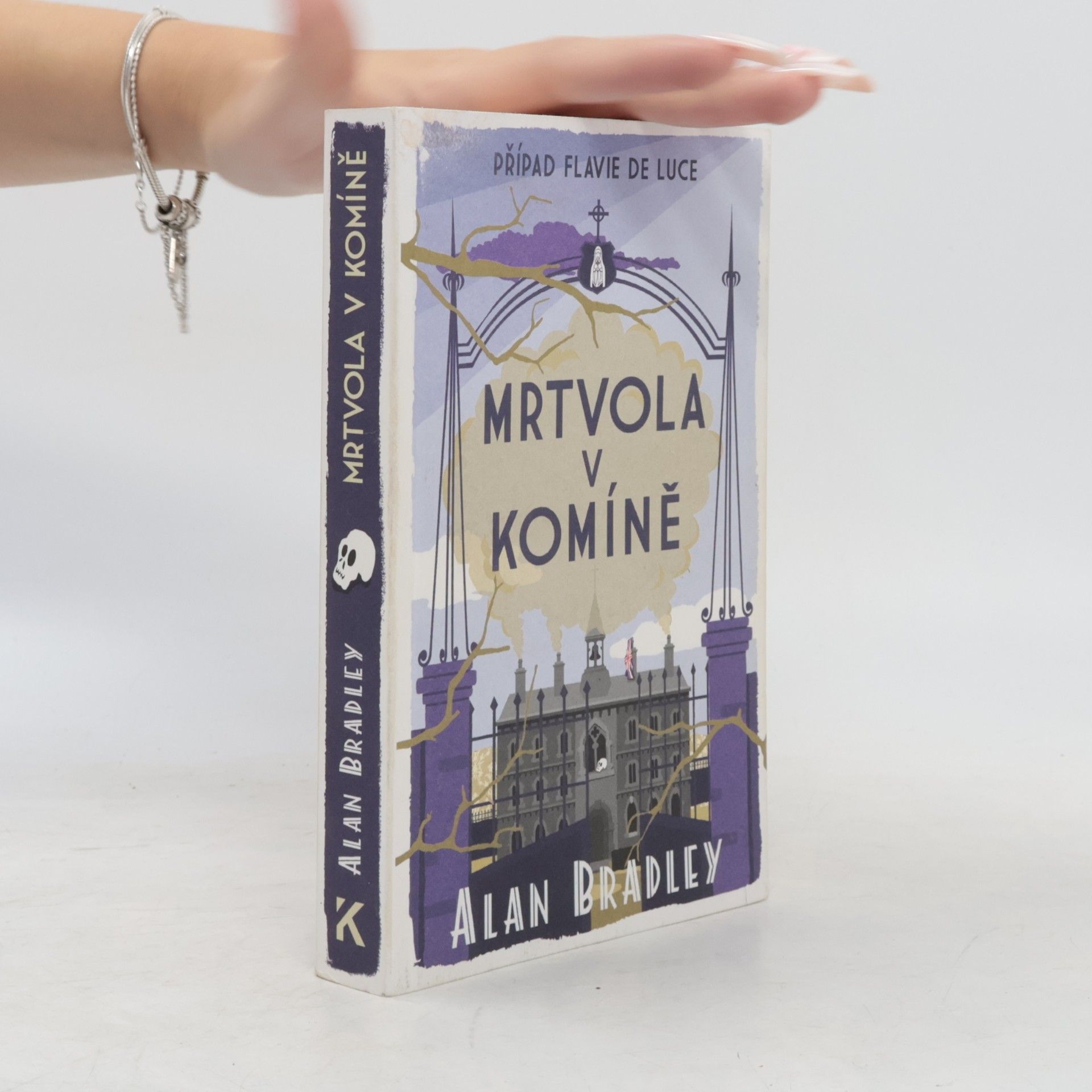 C. Alan Bradley Mrtvola v komíně