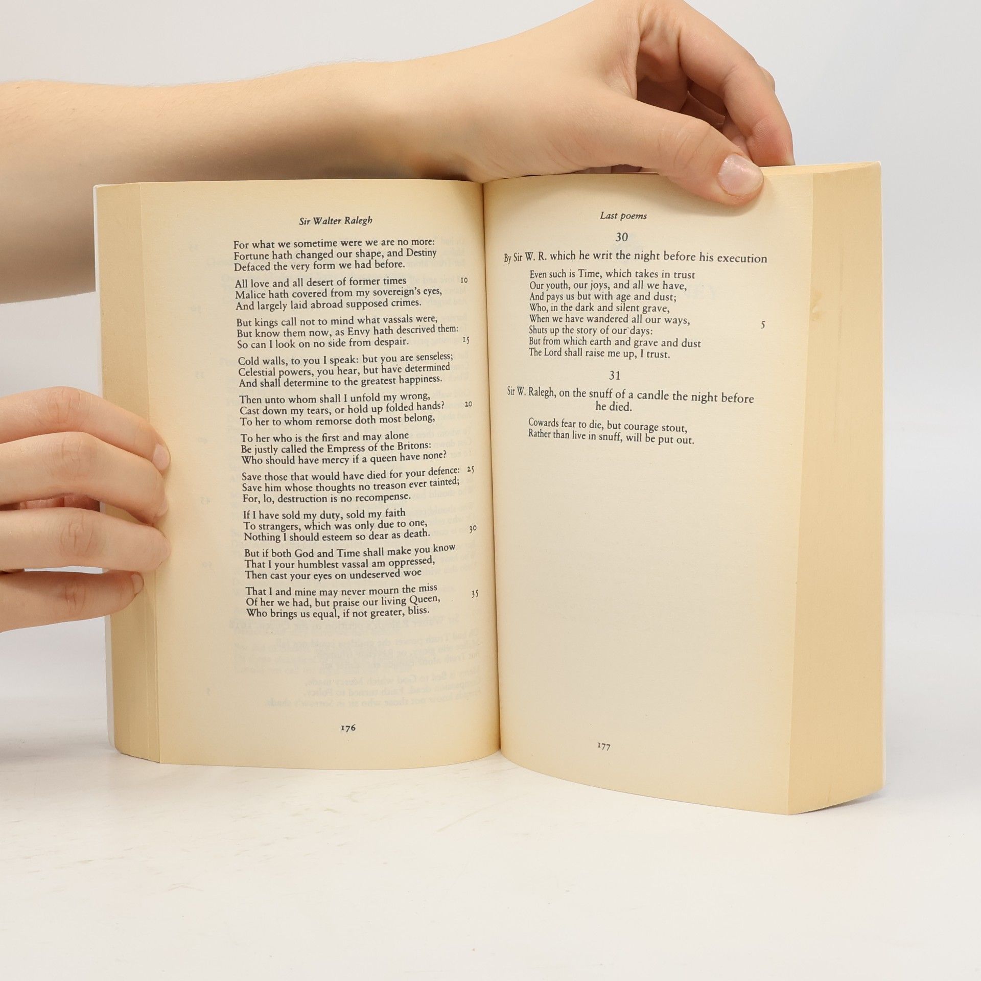 Douglas Brooks-Davies Everyman's Library: Silver Poets of the Sixteenth Century