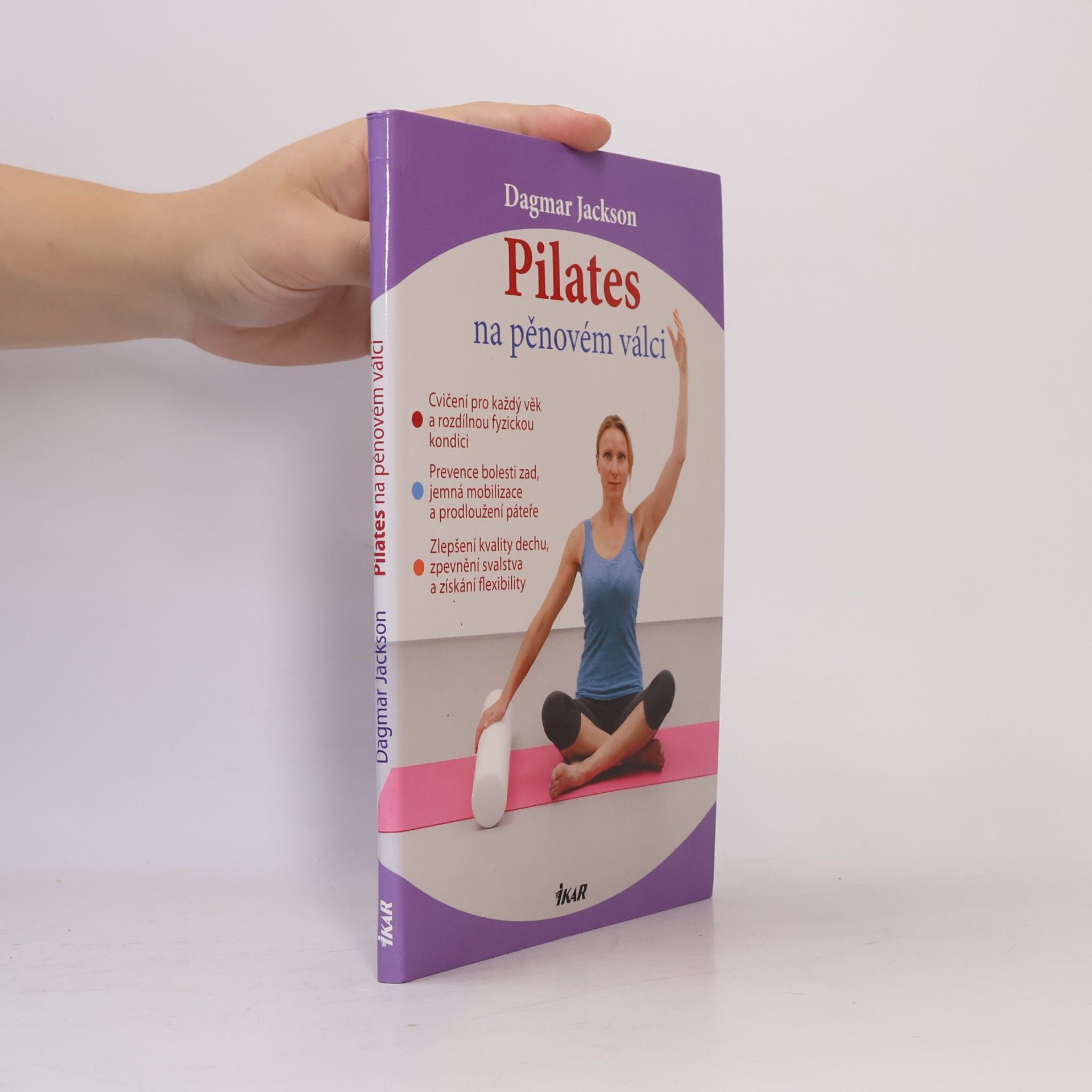 Dagmar Jackson Pilates na pěnovém válci