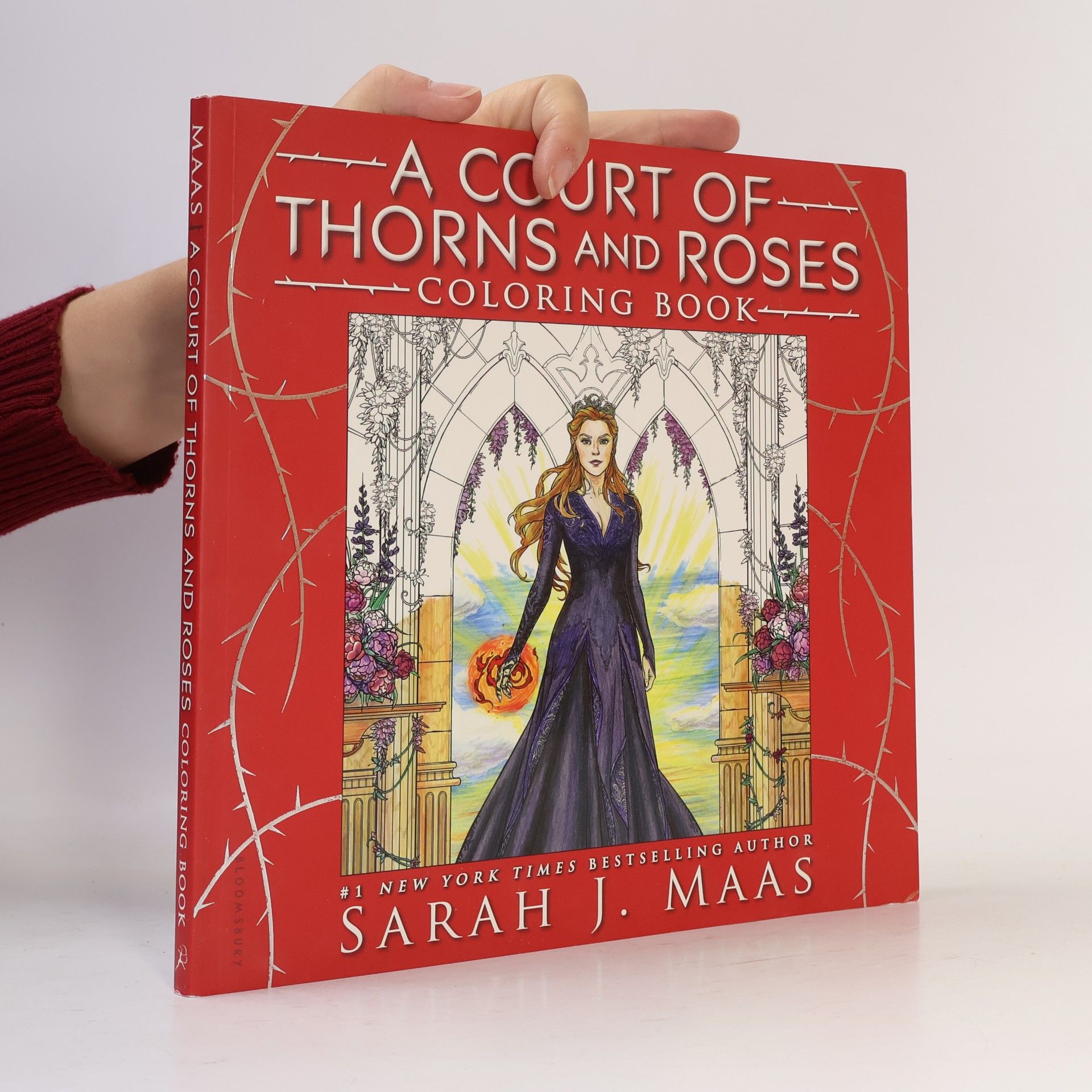 Sarah J. Maas A Court of Thorns and Roses. Colouring Book