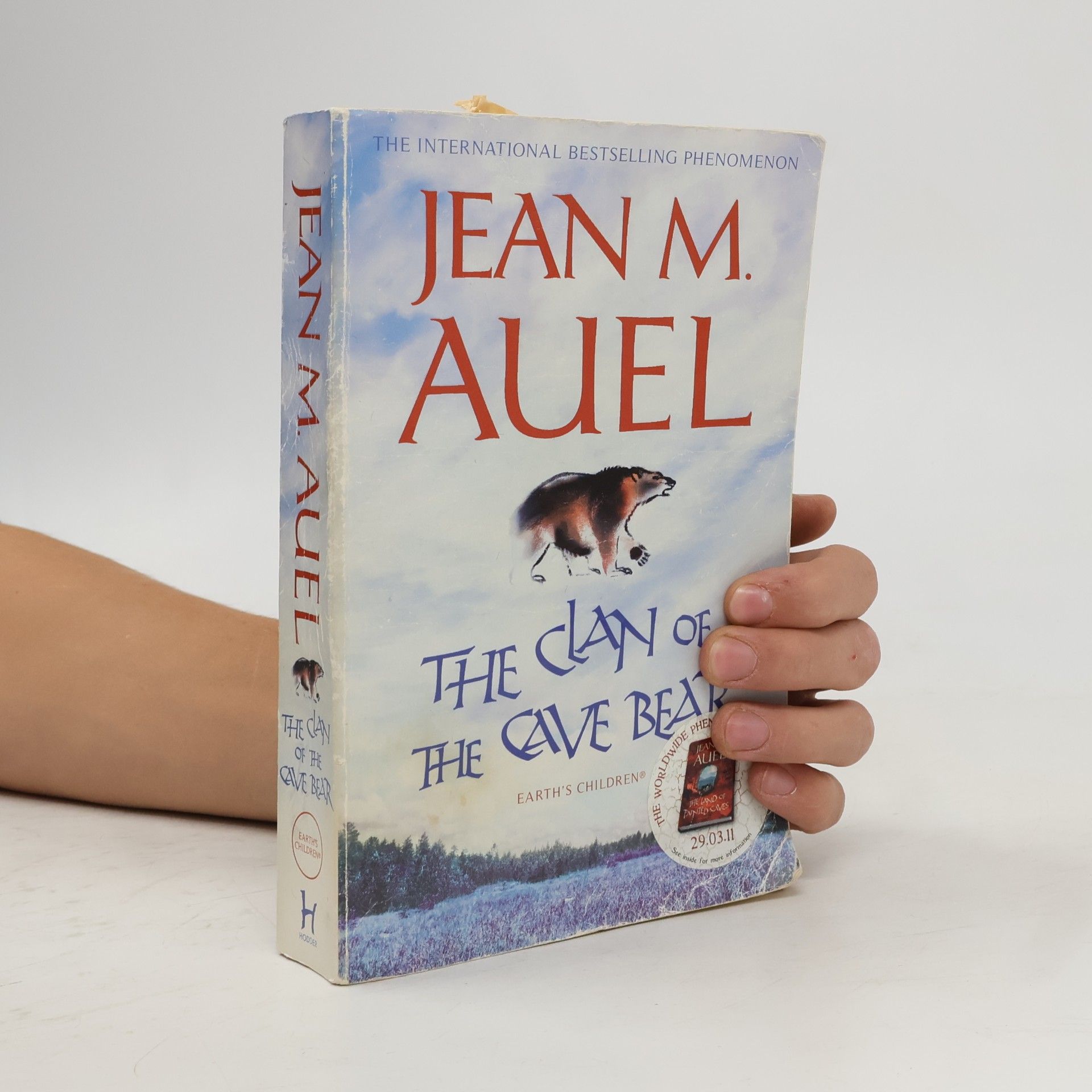 Jean M. Auelová The Clan of the Cave Bear