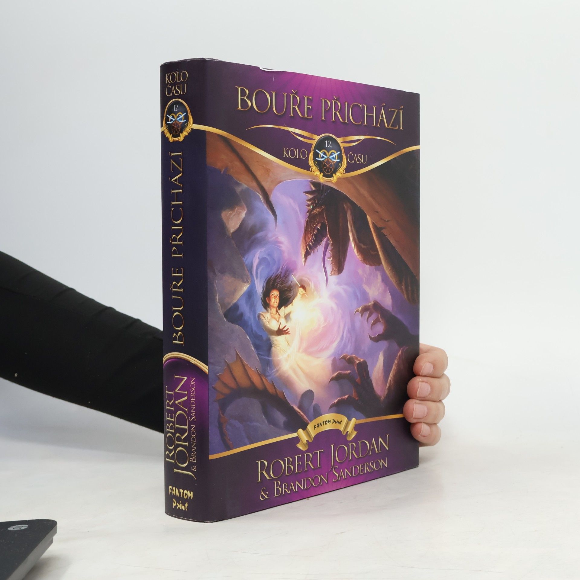 Robert Jordan Kolo času 12. Bouře přichází