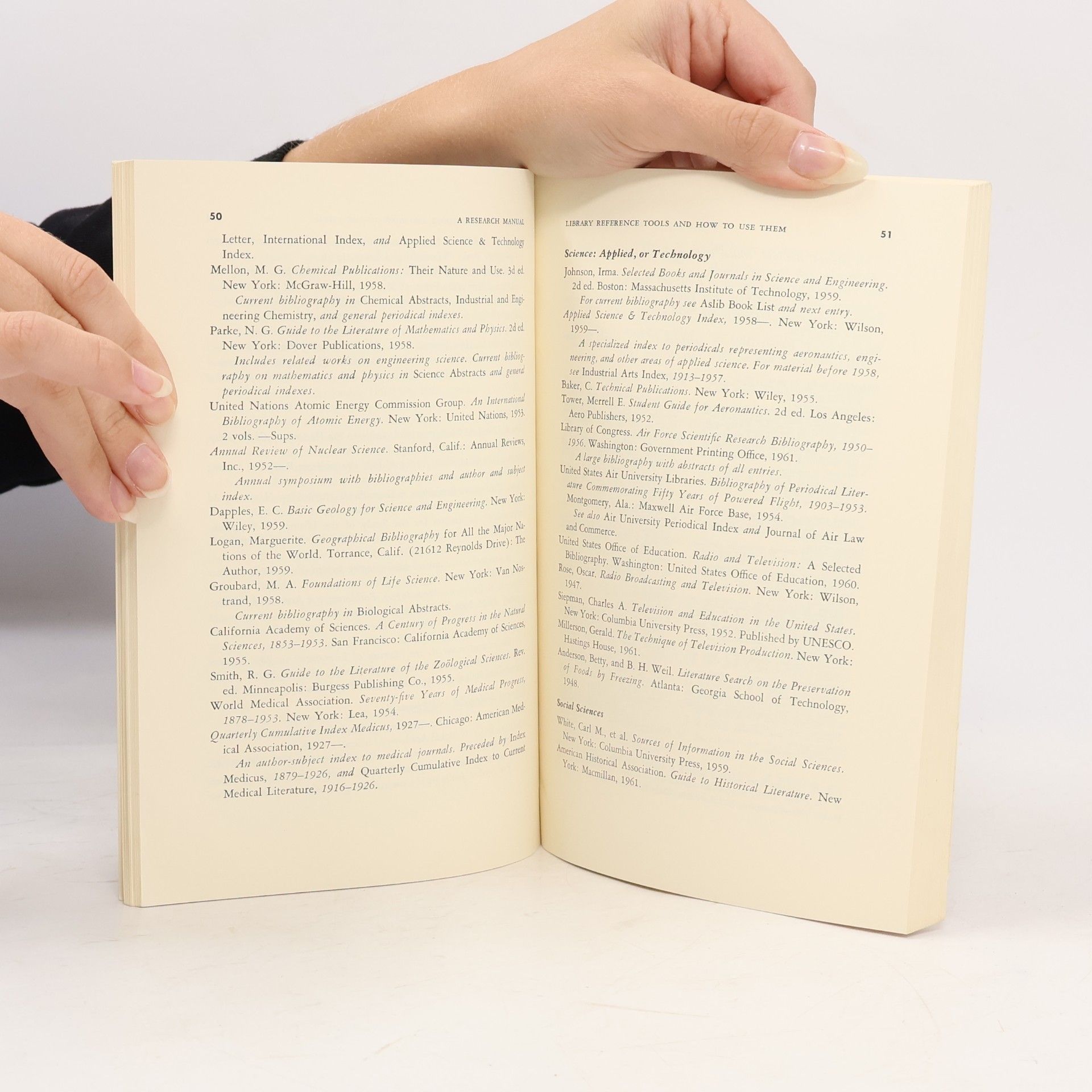 Cecil B. Williams A Research Manual