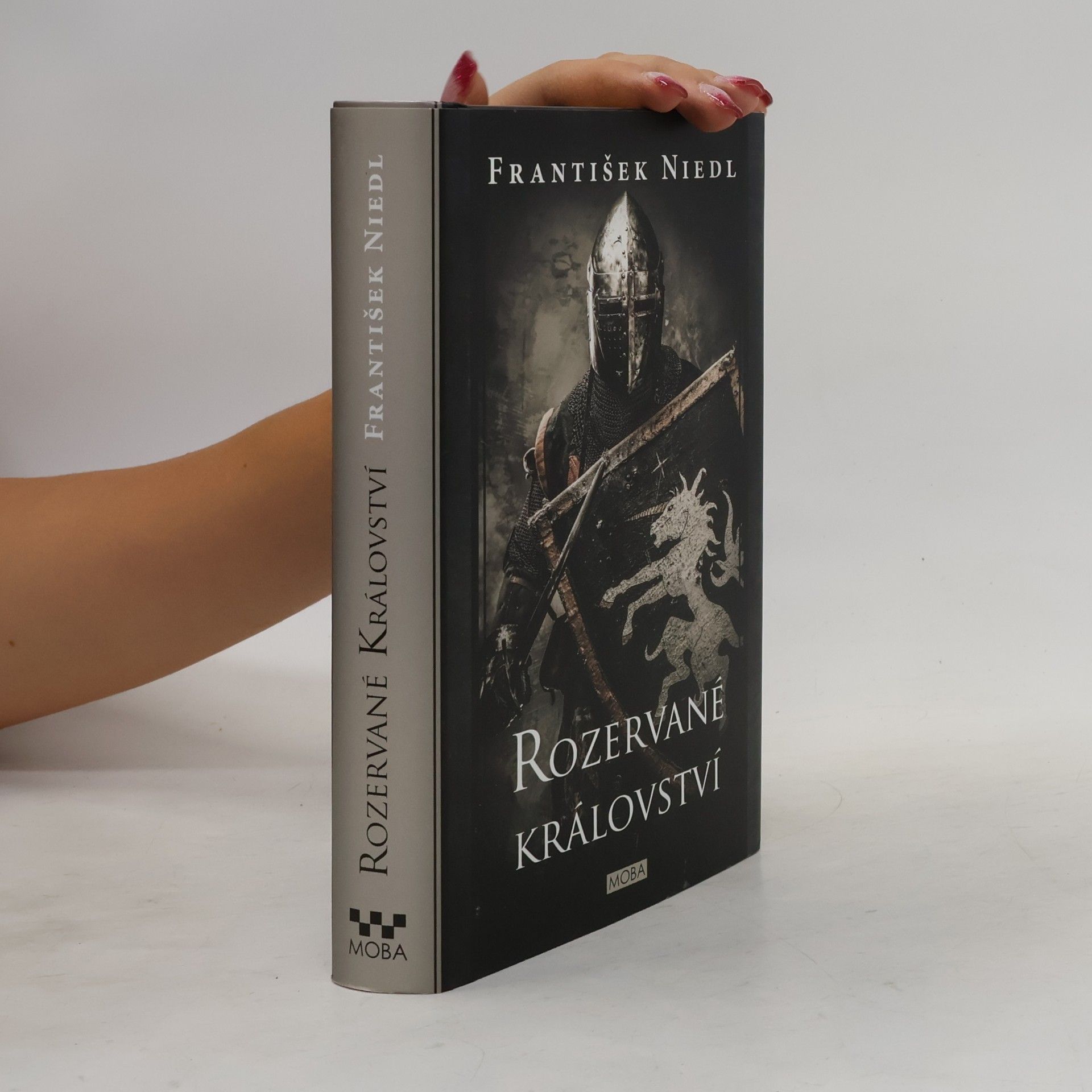 František Niedl Rozervané království