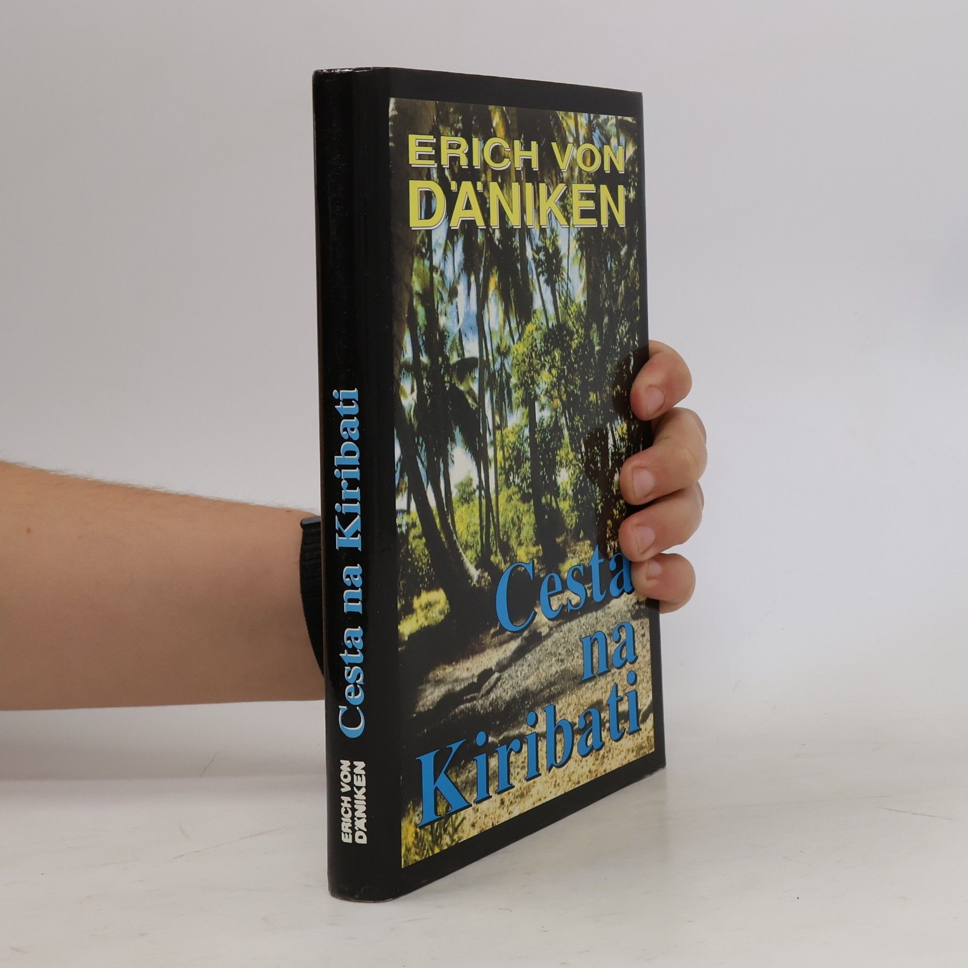 Erich von Däniken Cesta na Kiribati