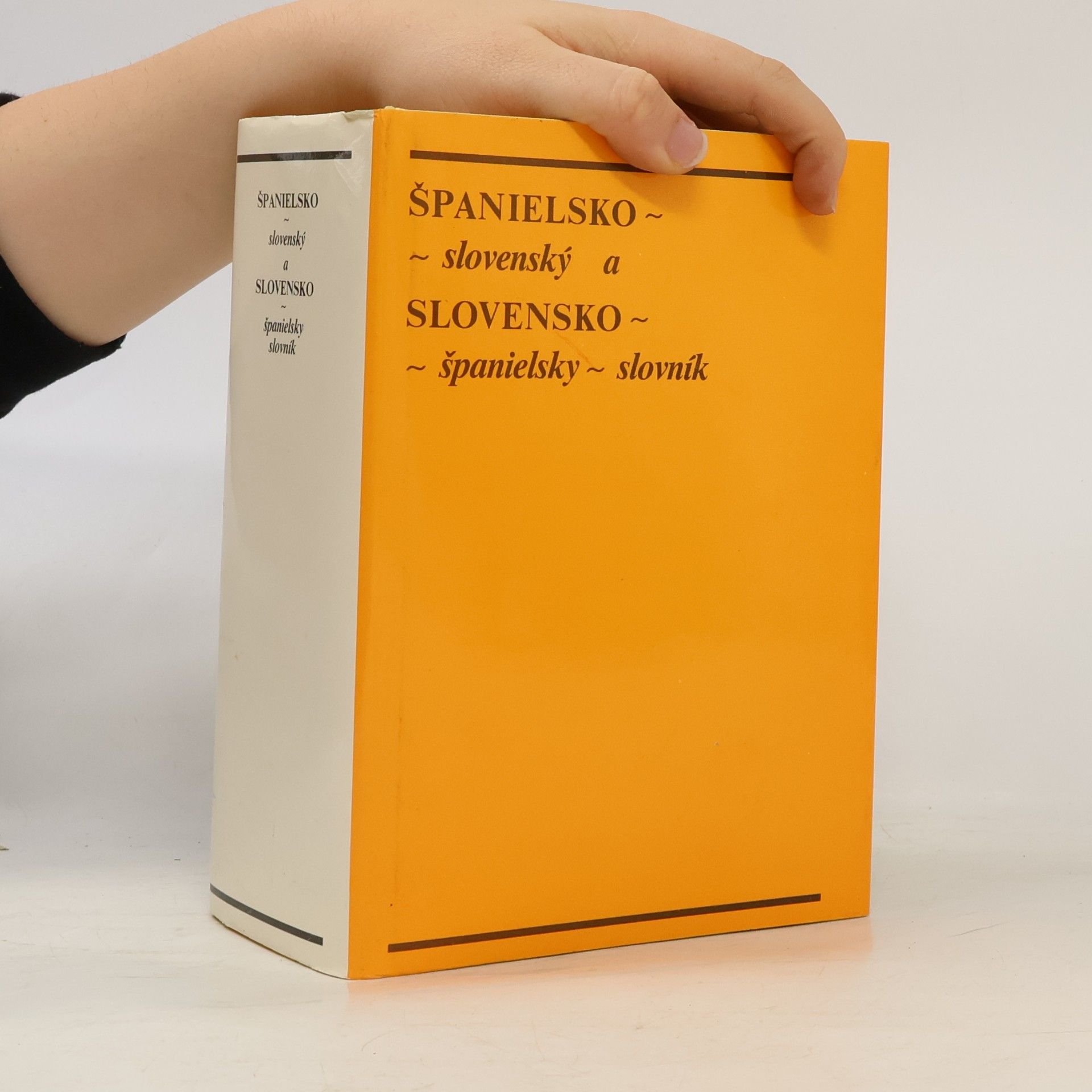 Jozef Šulhan Španielsko-slovenský a slovensko-španielsky slovník