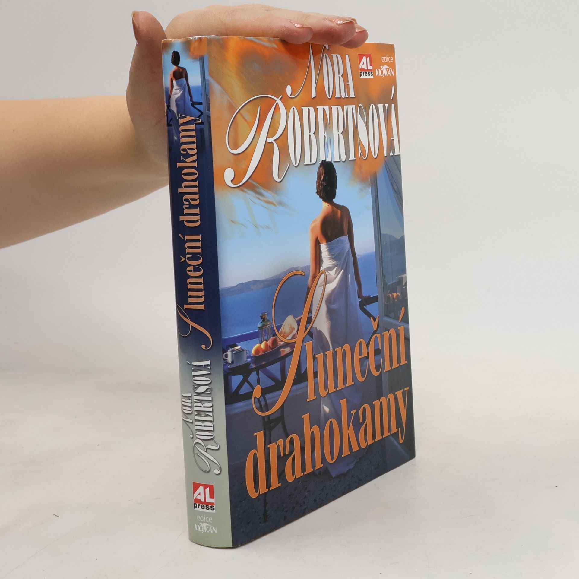 Nora Roberts Sluneční drahokamy