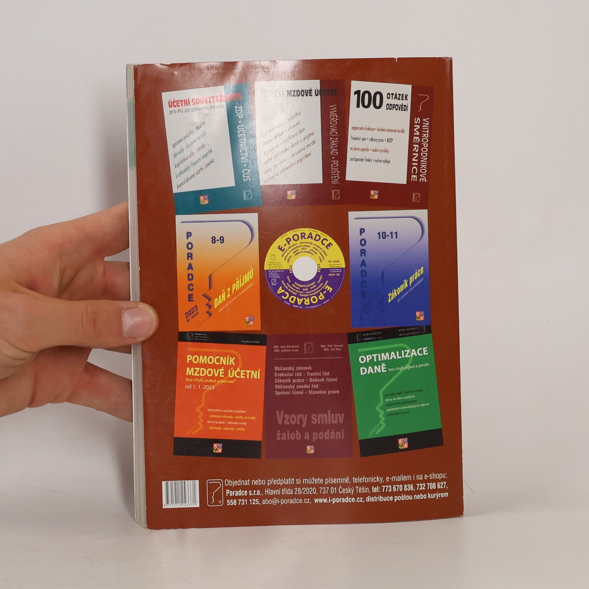 Various authors Poradce 7/2023