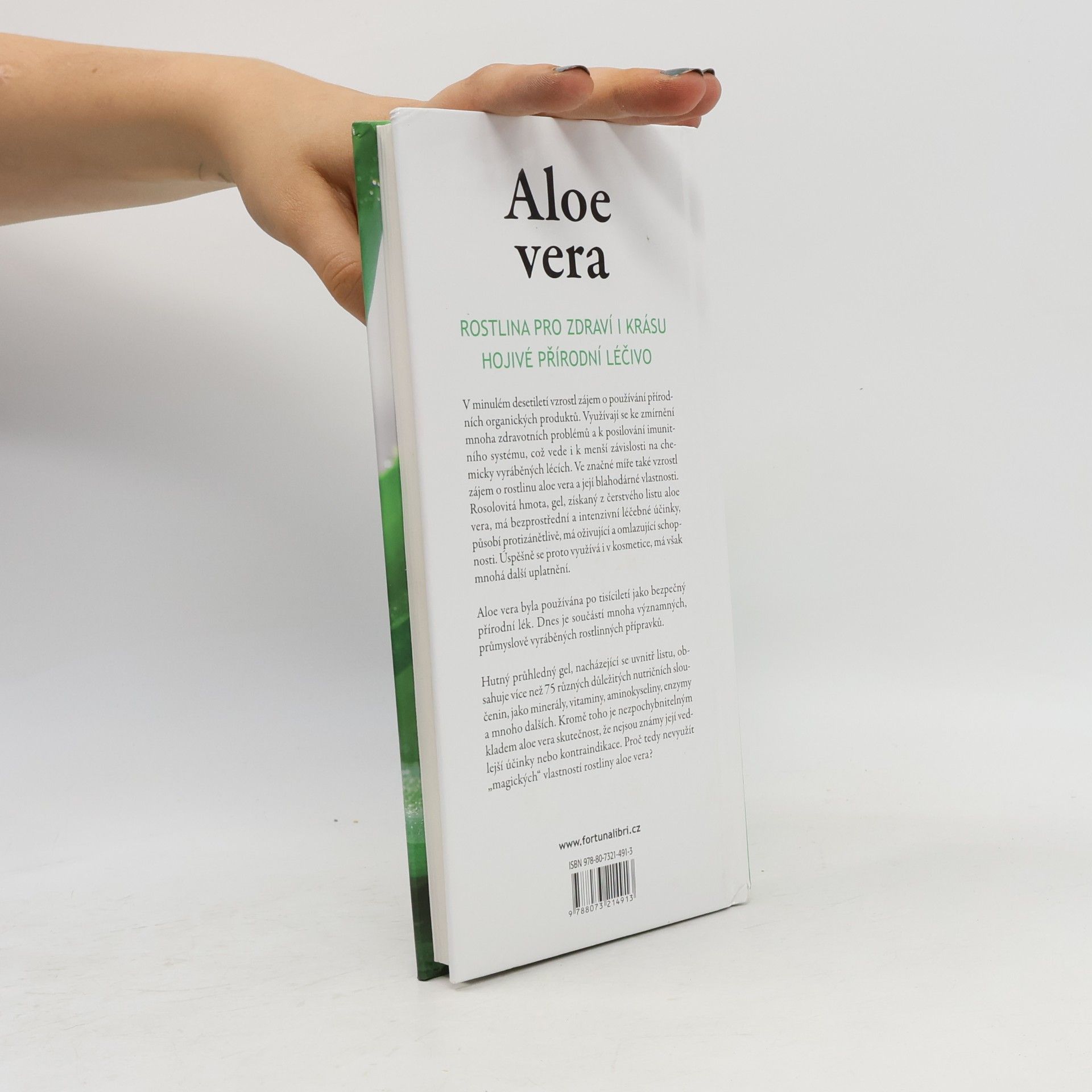 Lee Faber Aloe vera. Rostlina pro zdraví i krásu. Hojivé přírodní léčivo