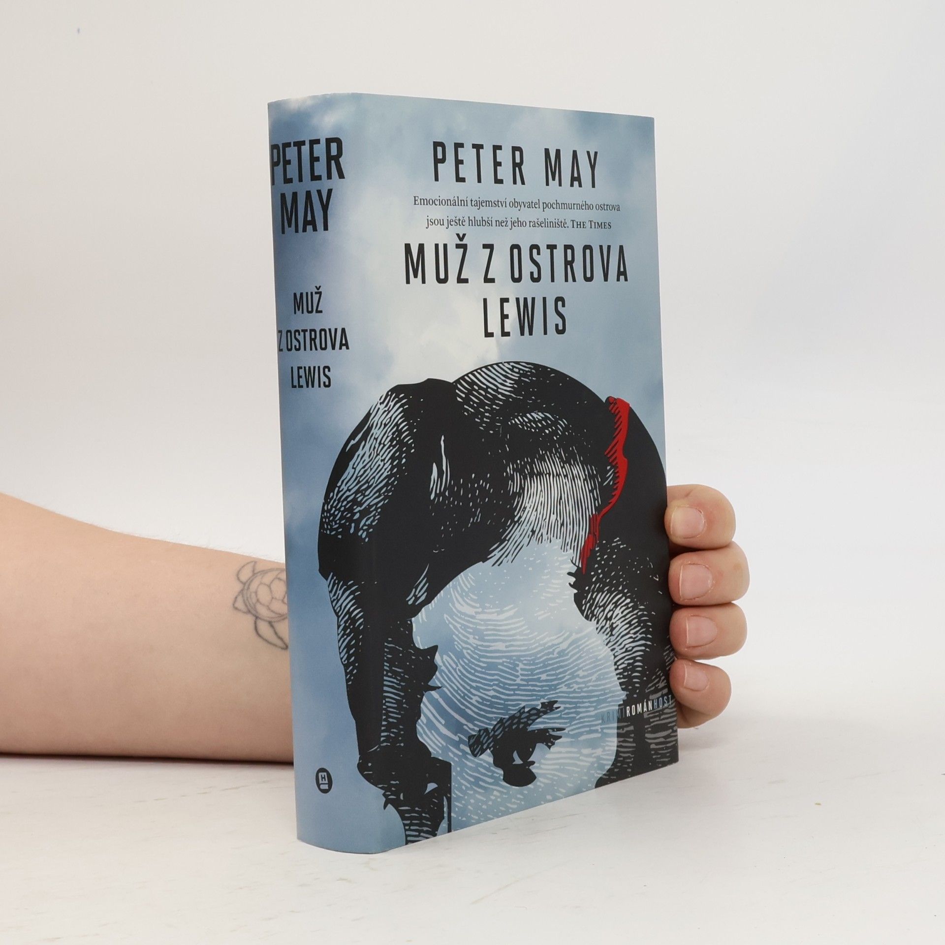 Peter May Muž z ostrova Lewis