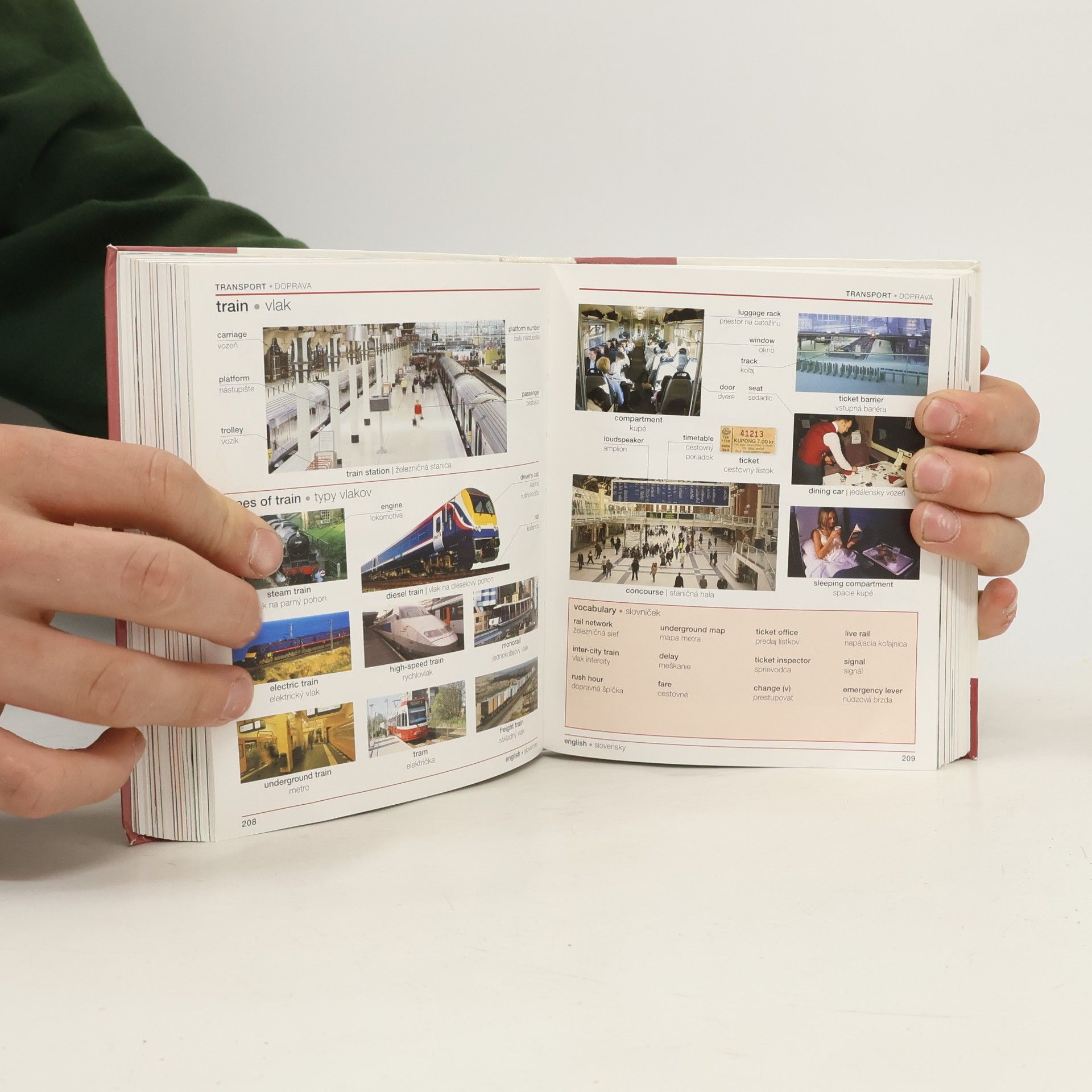 Autorenkollektiv Anglicko-slovenský ilustrovaný slovník