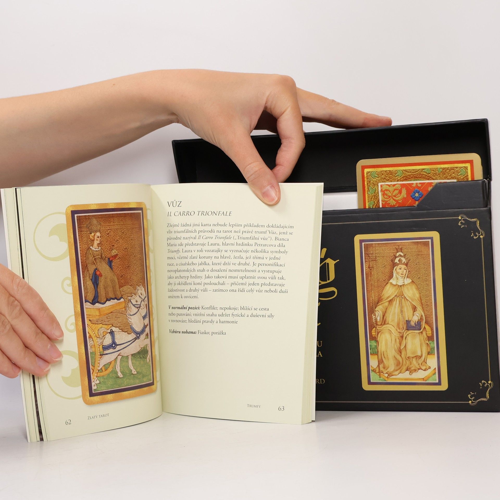 Mary Packard Zlatý tarot - úvod do tarotu Visconti-Sforza