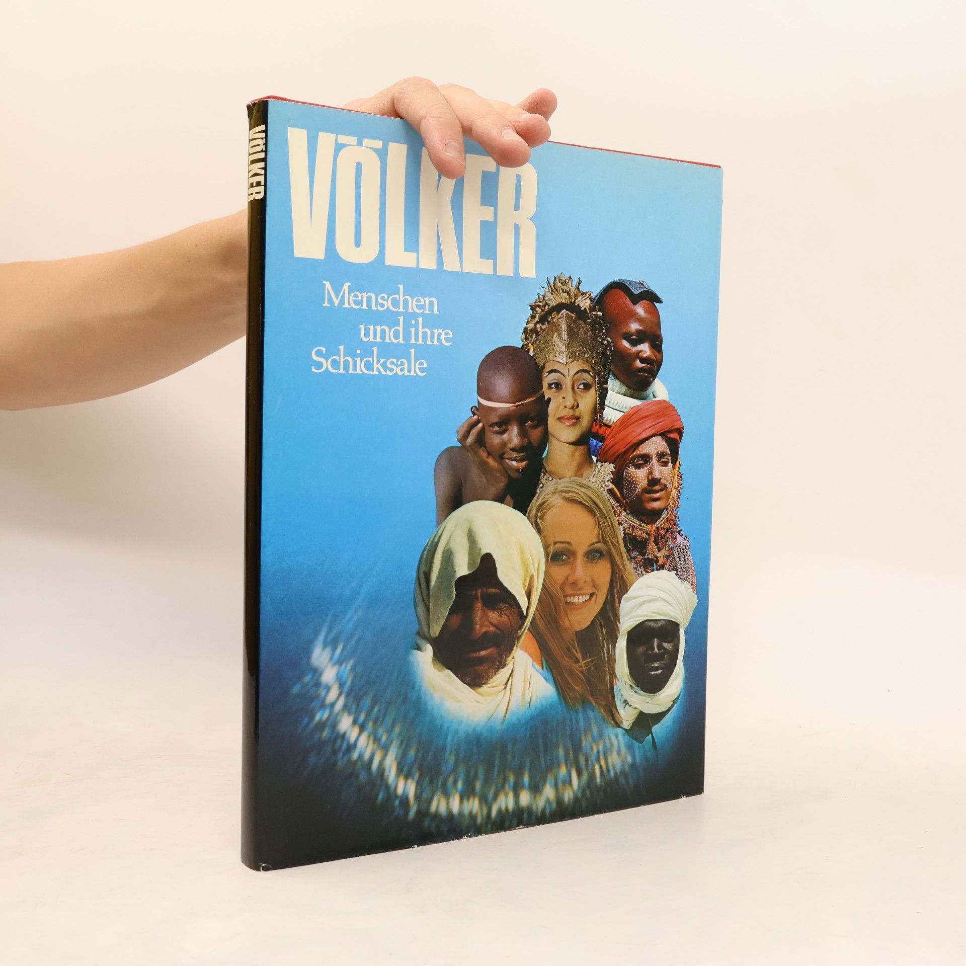 Collectif d'auteurs Völker