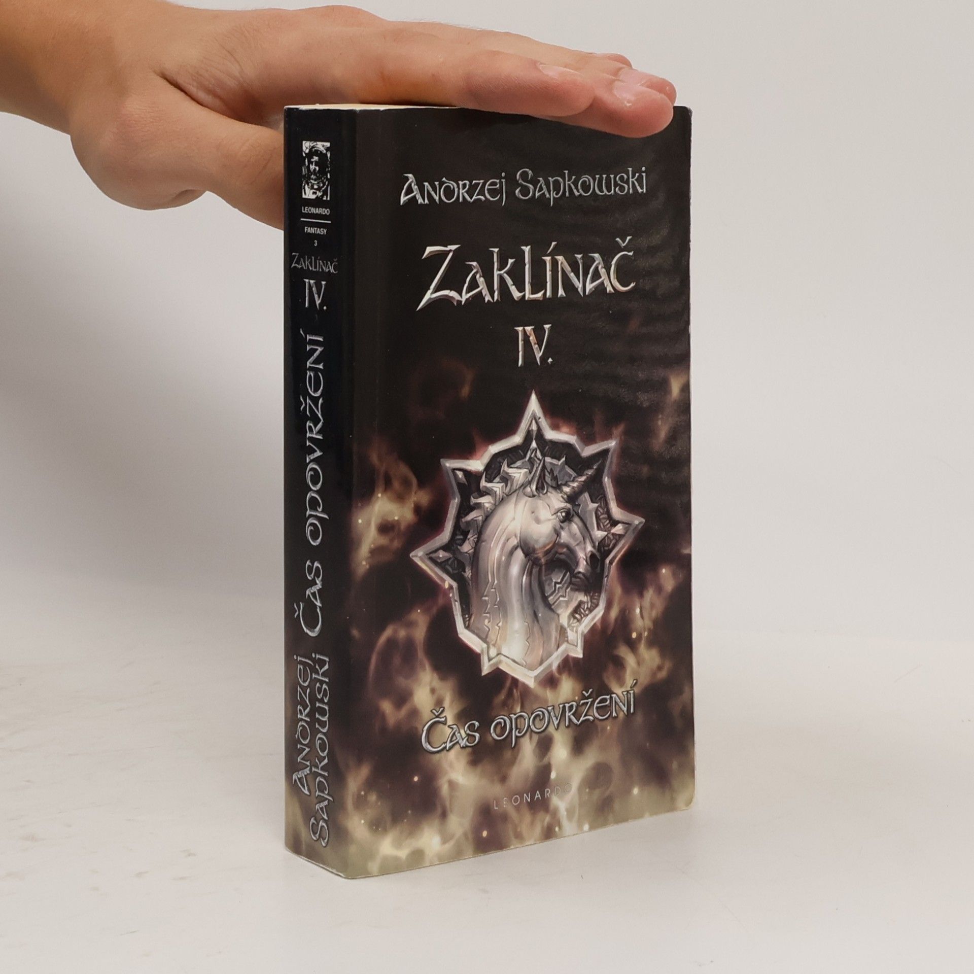 Andrzej Sapkowski Zaklínač IV. Čas opovržení