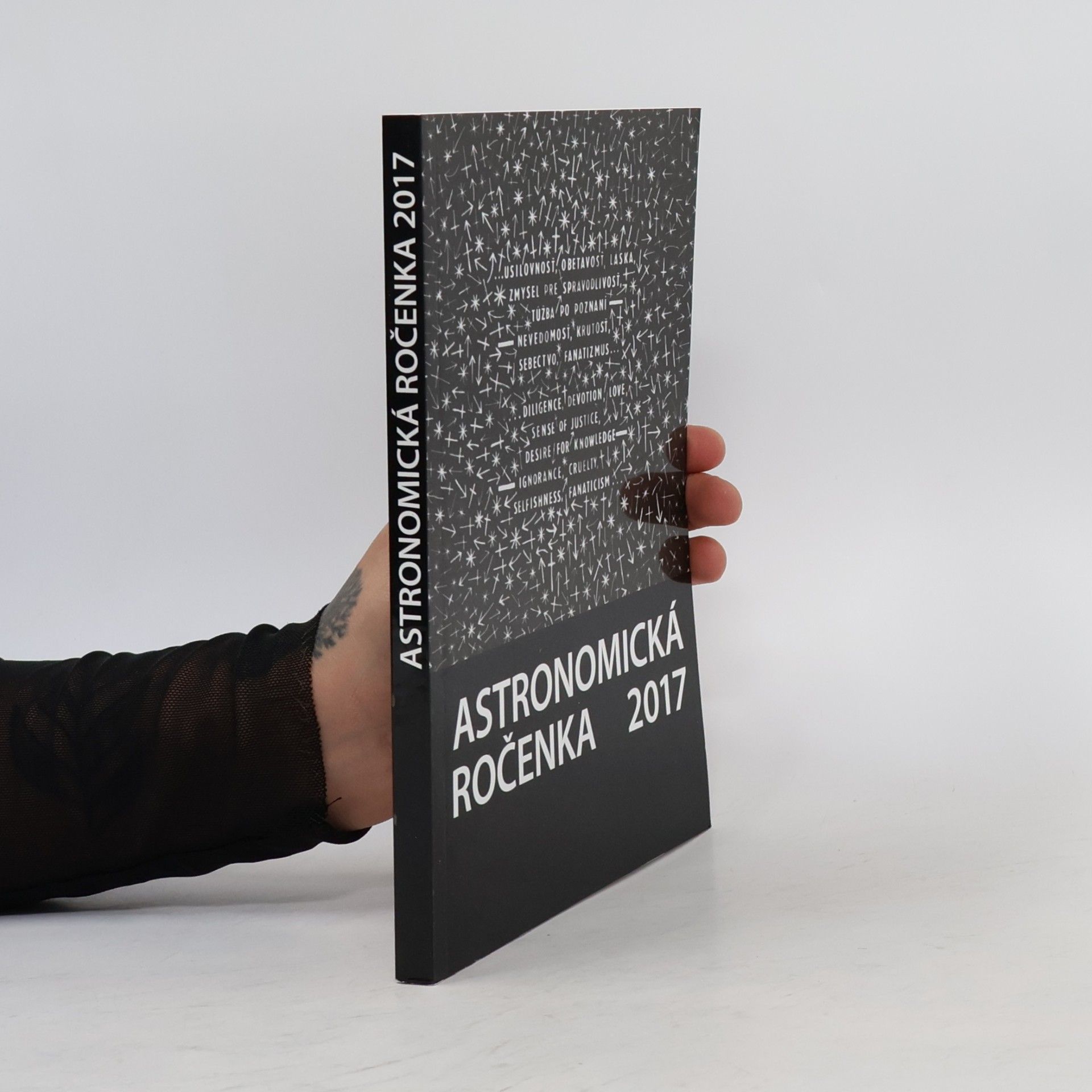 Various authors Astronomická ročenka 2017