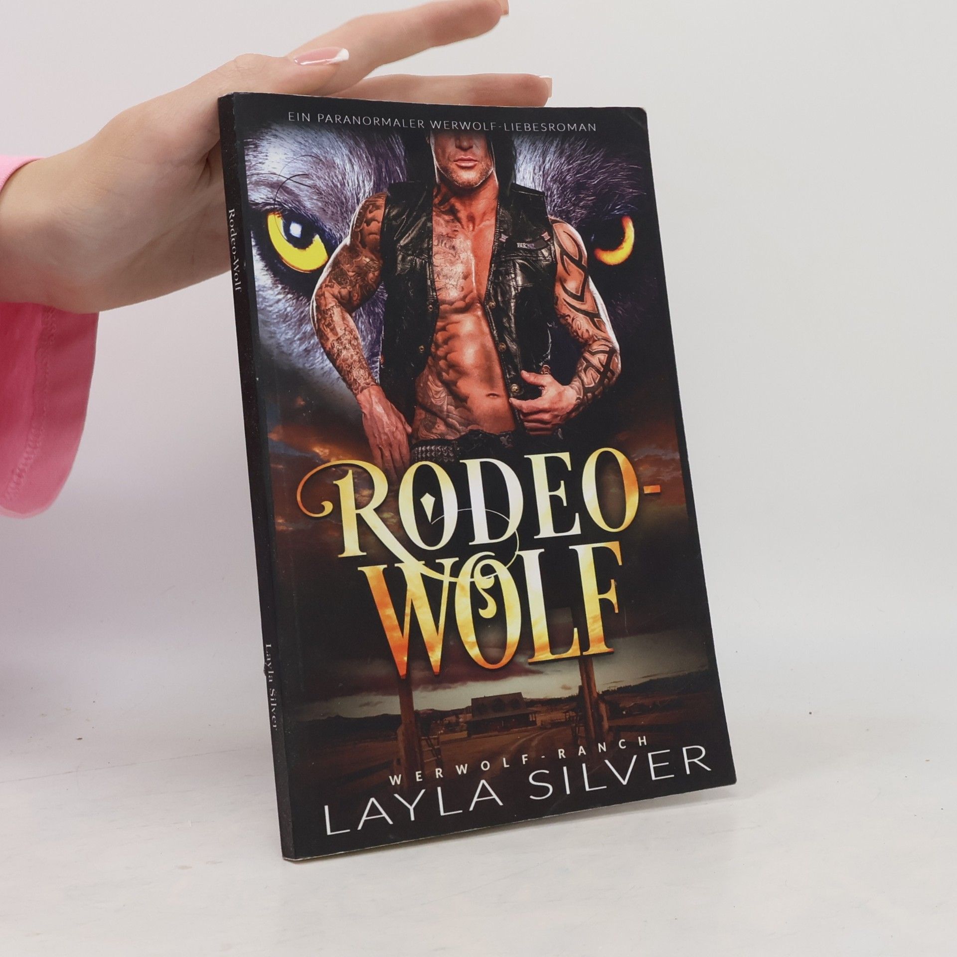 Layla Silver Rodeo-Wolf