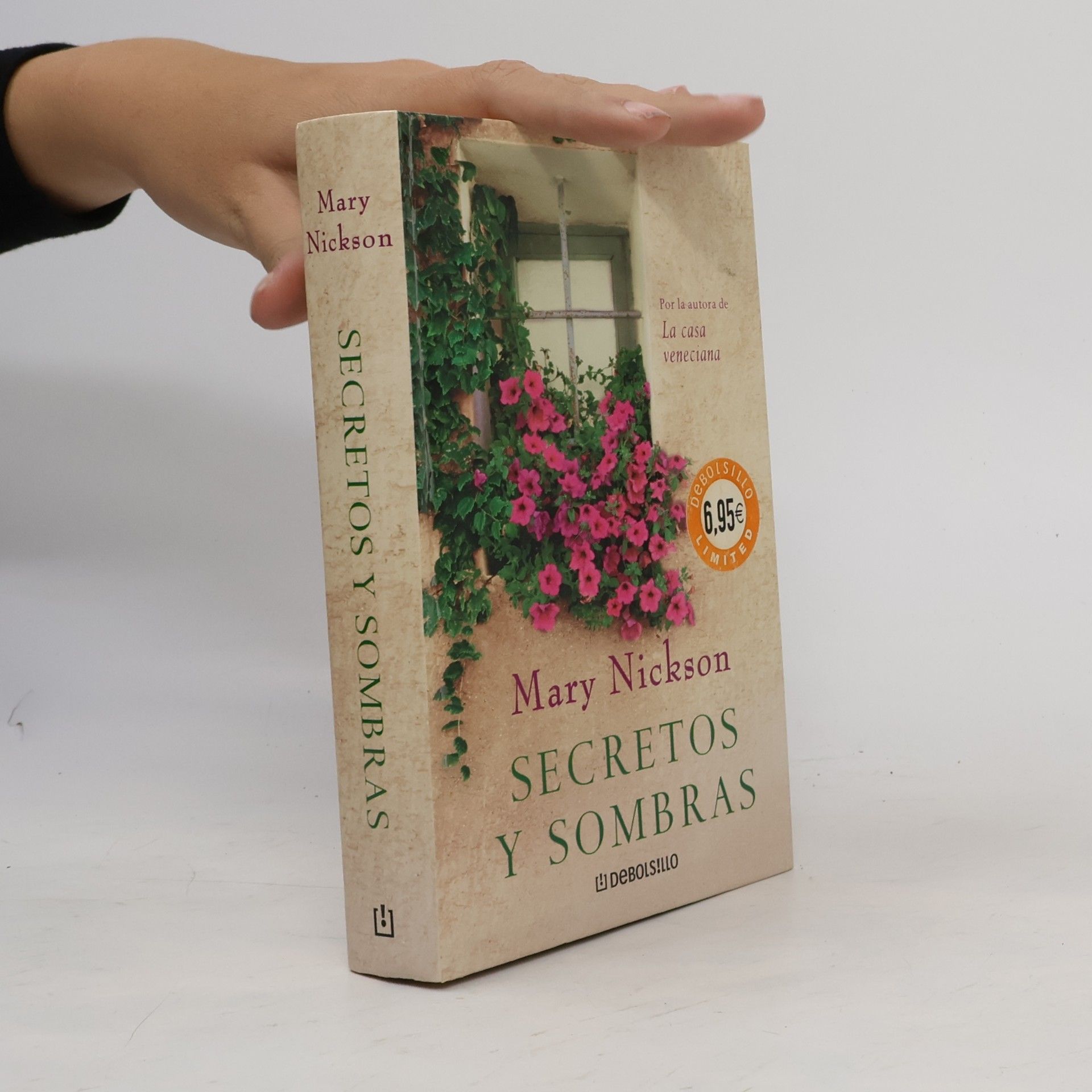 Mary Nickson Secretos y sombras