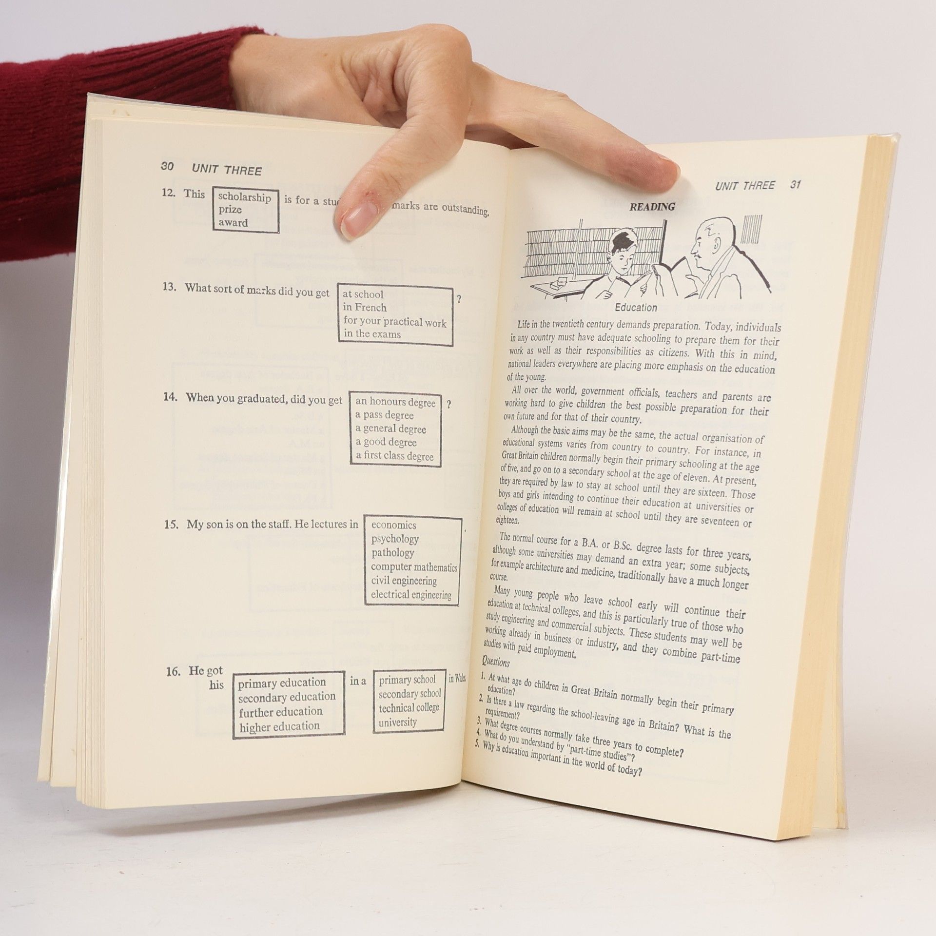 Peter Strevens English 901. Book 6