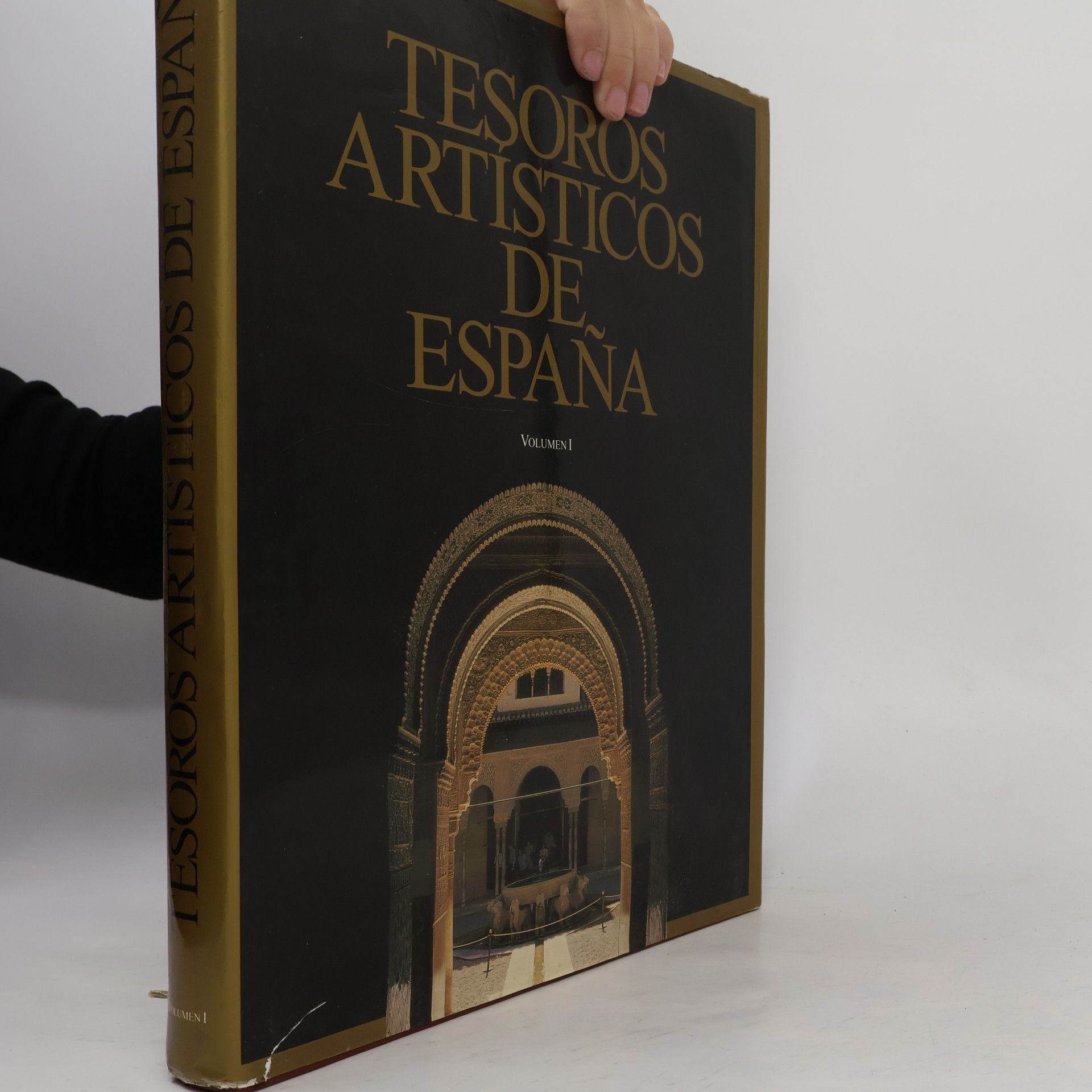 Various authors Tesoros artísticos de España I.