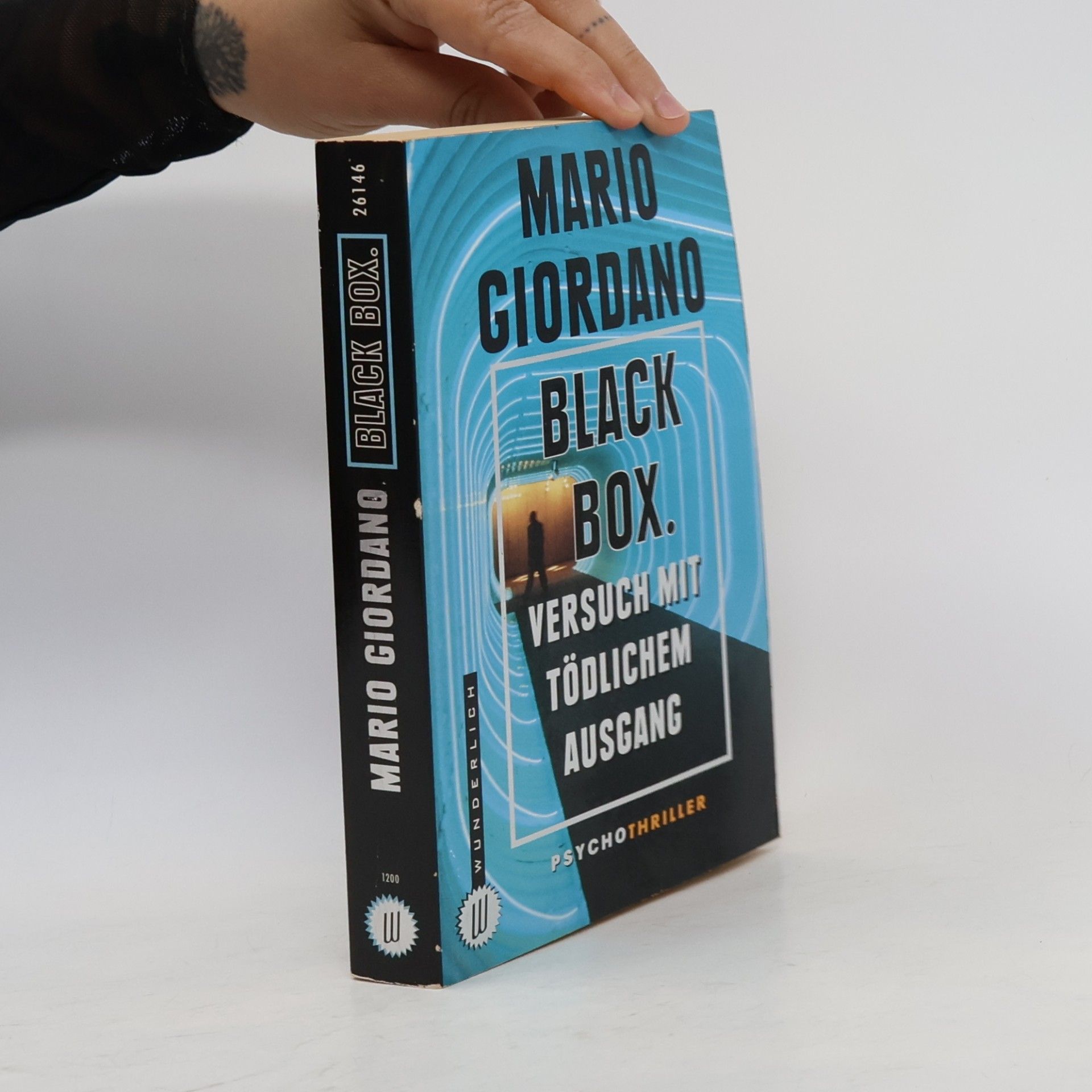 Mario Giordano Black Box. Versuch mit tödlichem Ausgang. Psychothriller