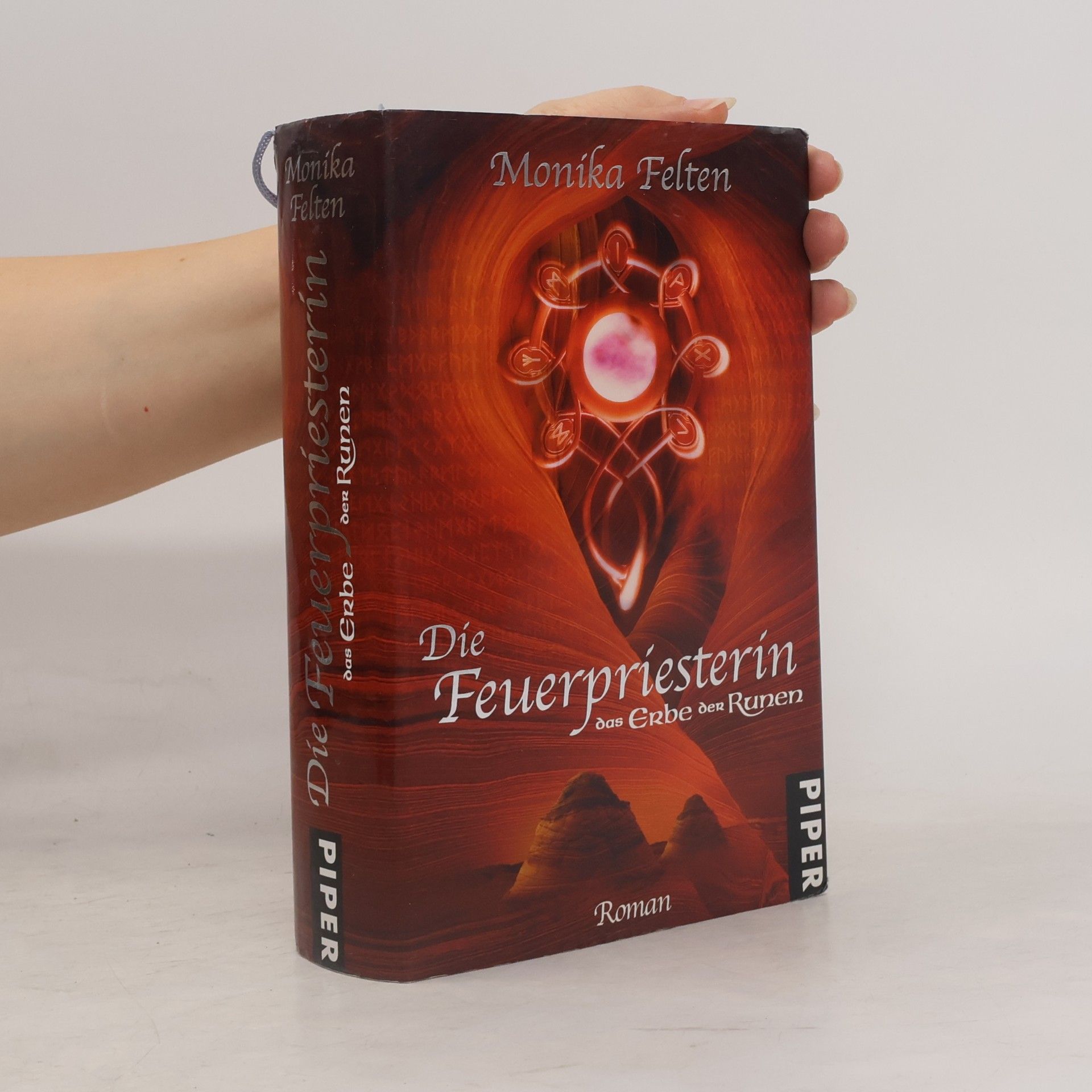 Die Feuerpriesterin