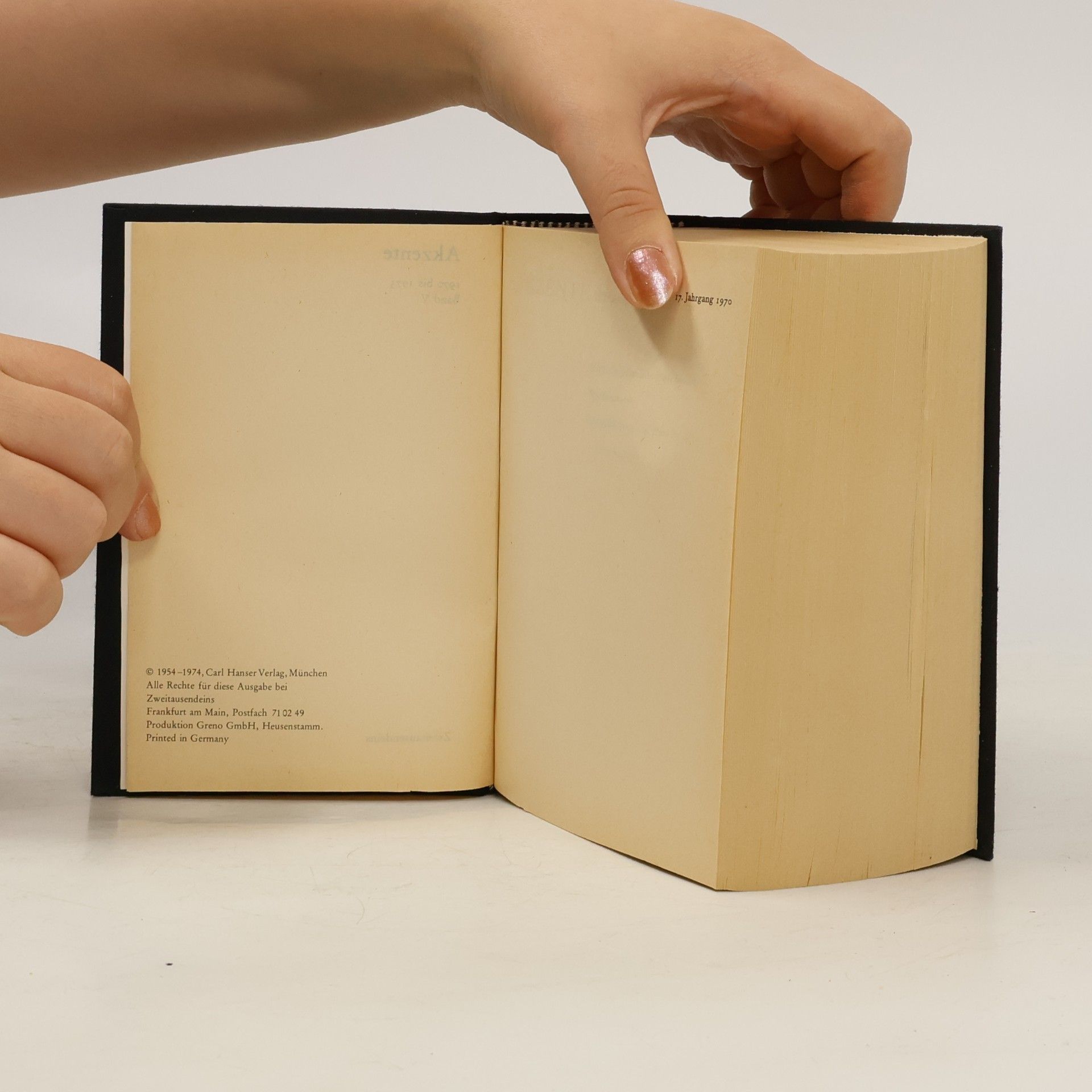 Various authors Akzente V.