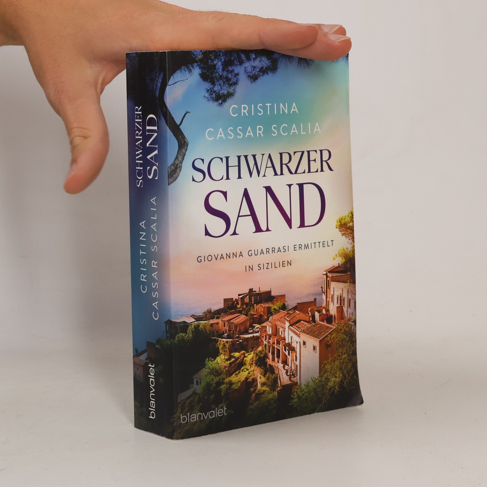 Schwarzer Sand