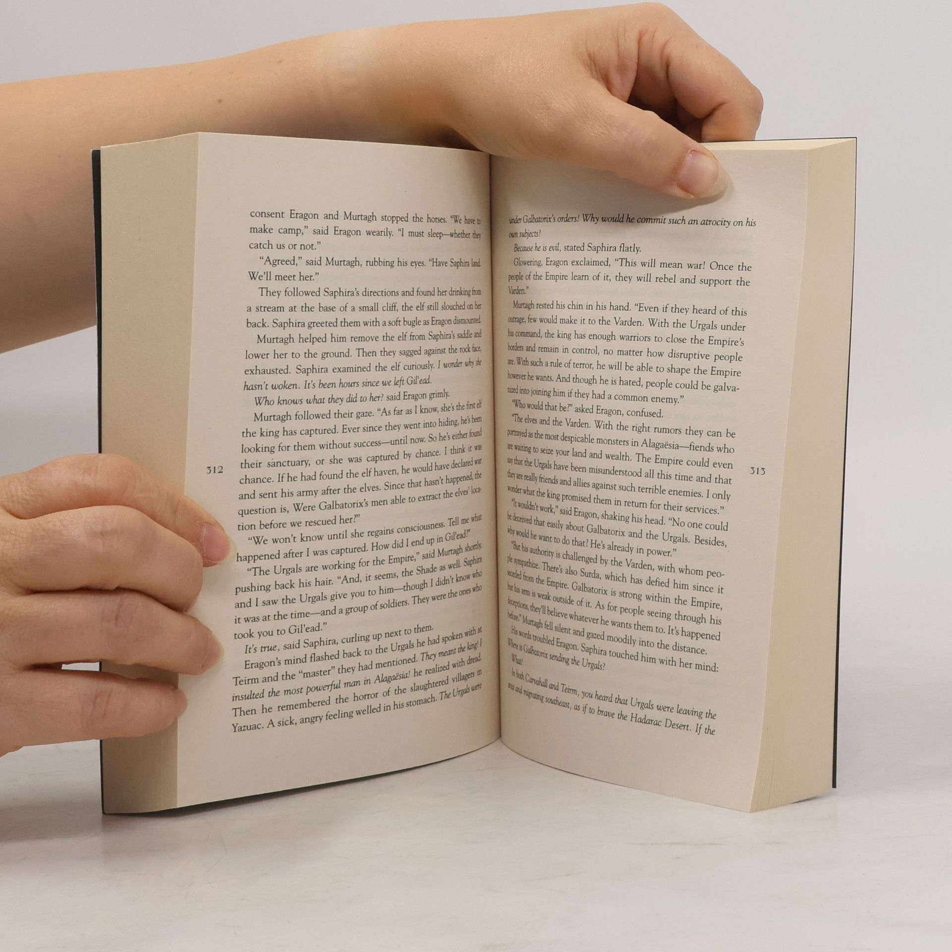 Christopher Paolini Eragon