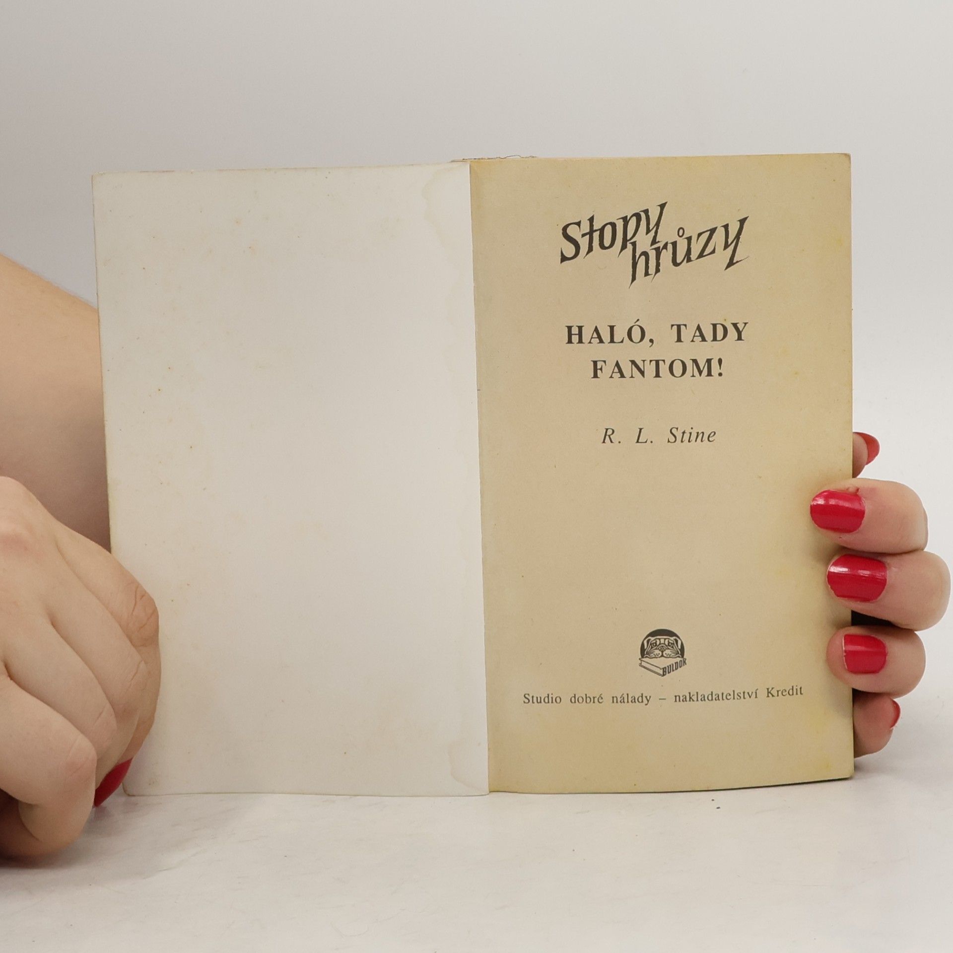 R. L. Stine Haló, tady fantom! Stopy hrůzy 10