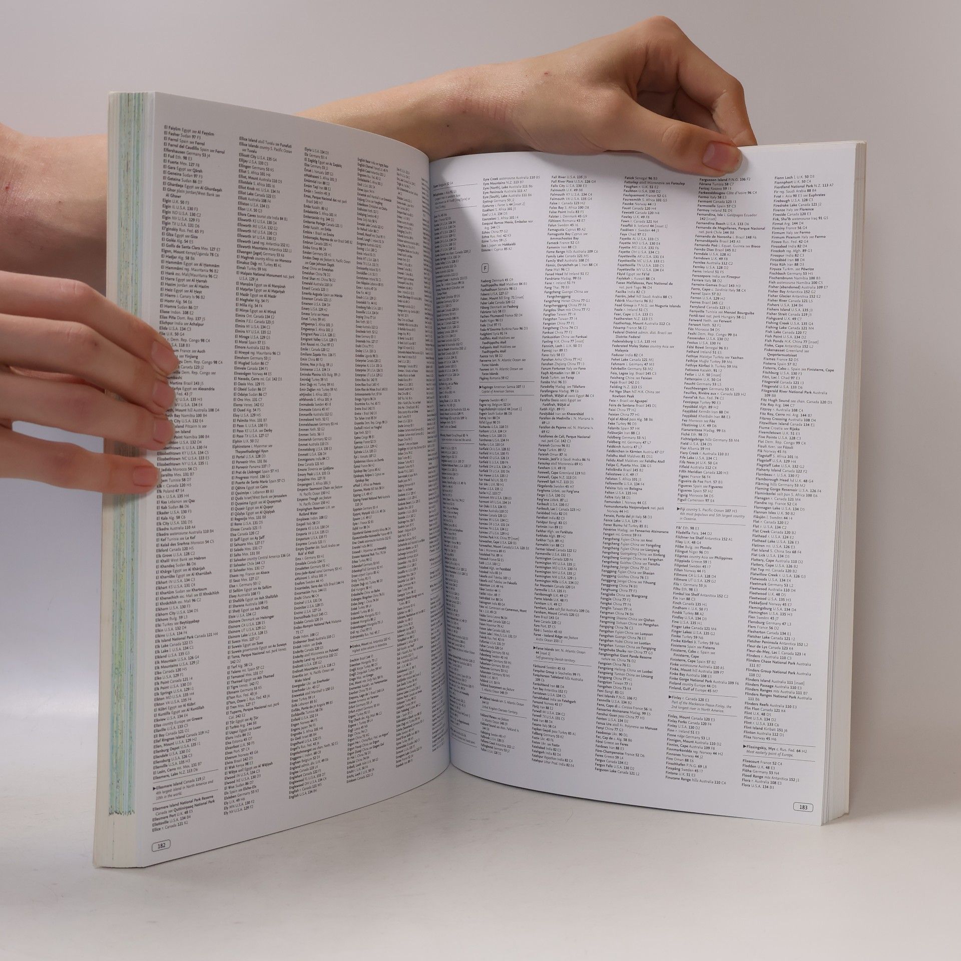 HarperCollins Collins World Atlas