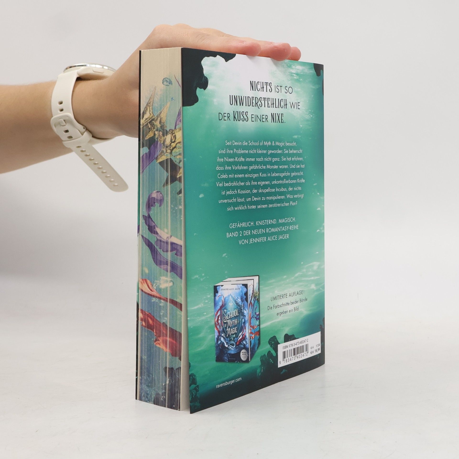 Jennifer Alice Jager School of Myth & Magic, Band 2: Der Fluch der Meere (Limitierte Auflage mit Farbschnitt)