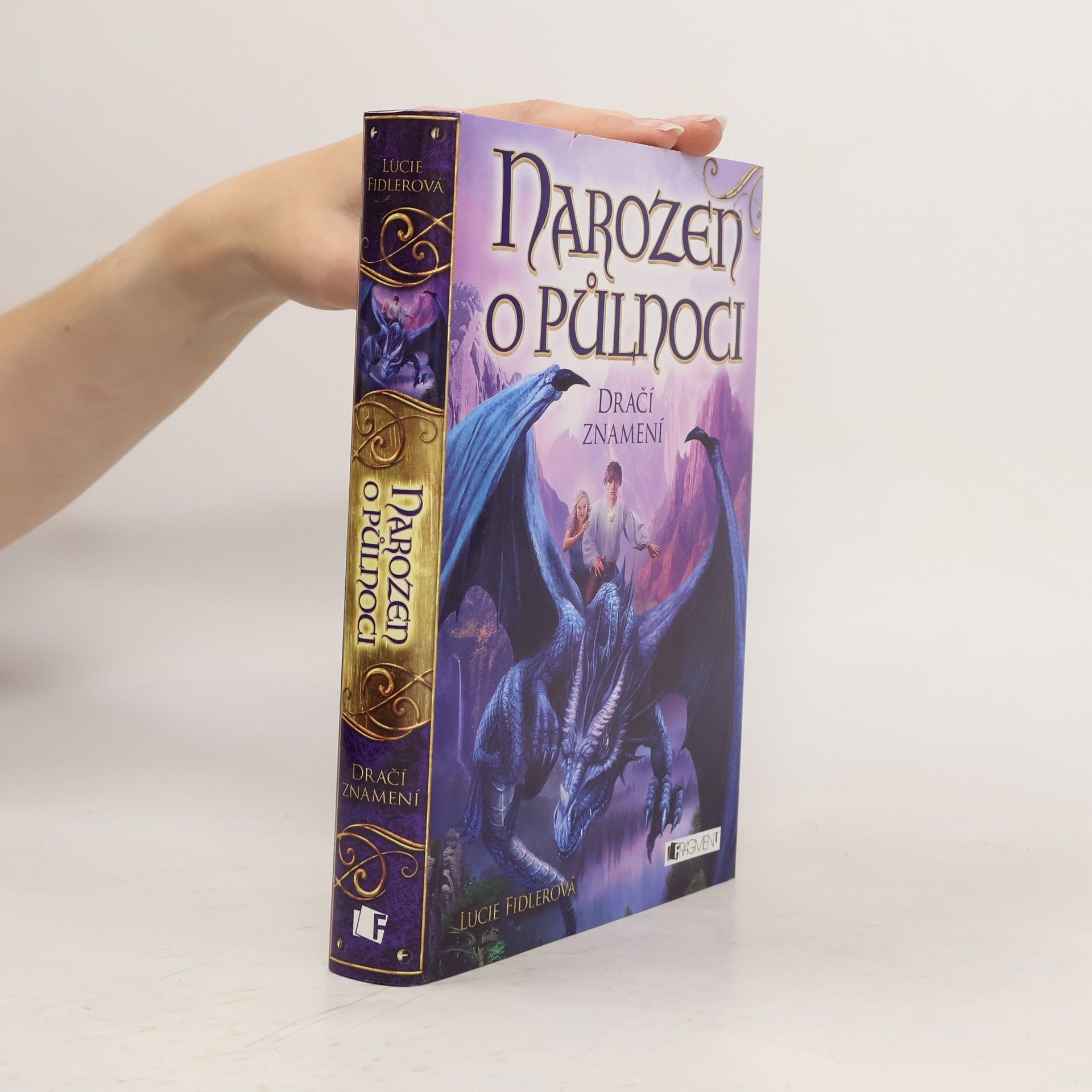 Narozen o půlnoci. Dračí znamení
