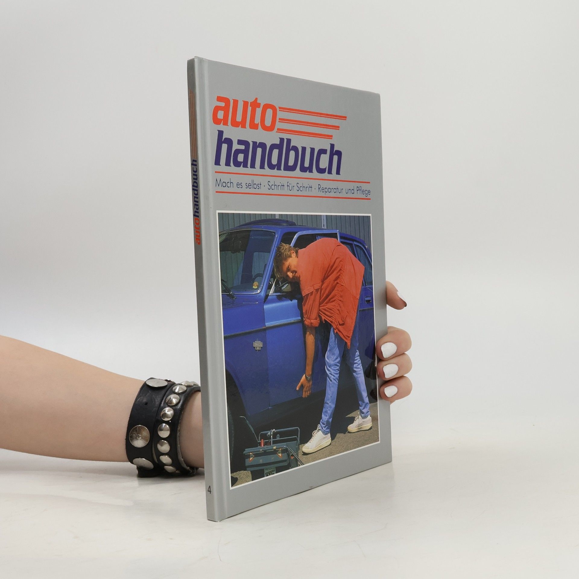 Collectif d'auteurs Auto Handbuch 4