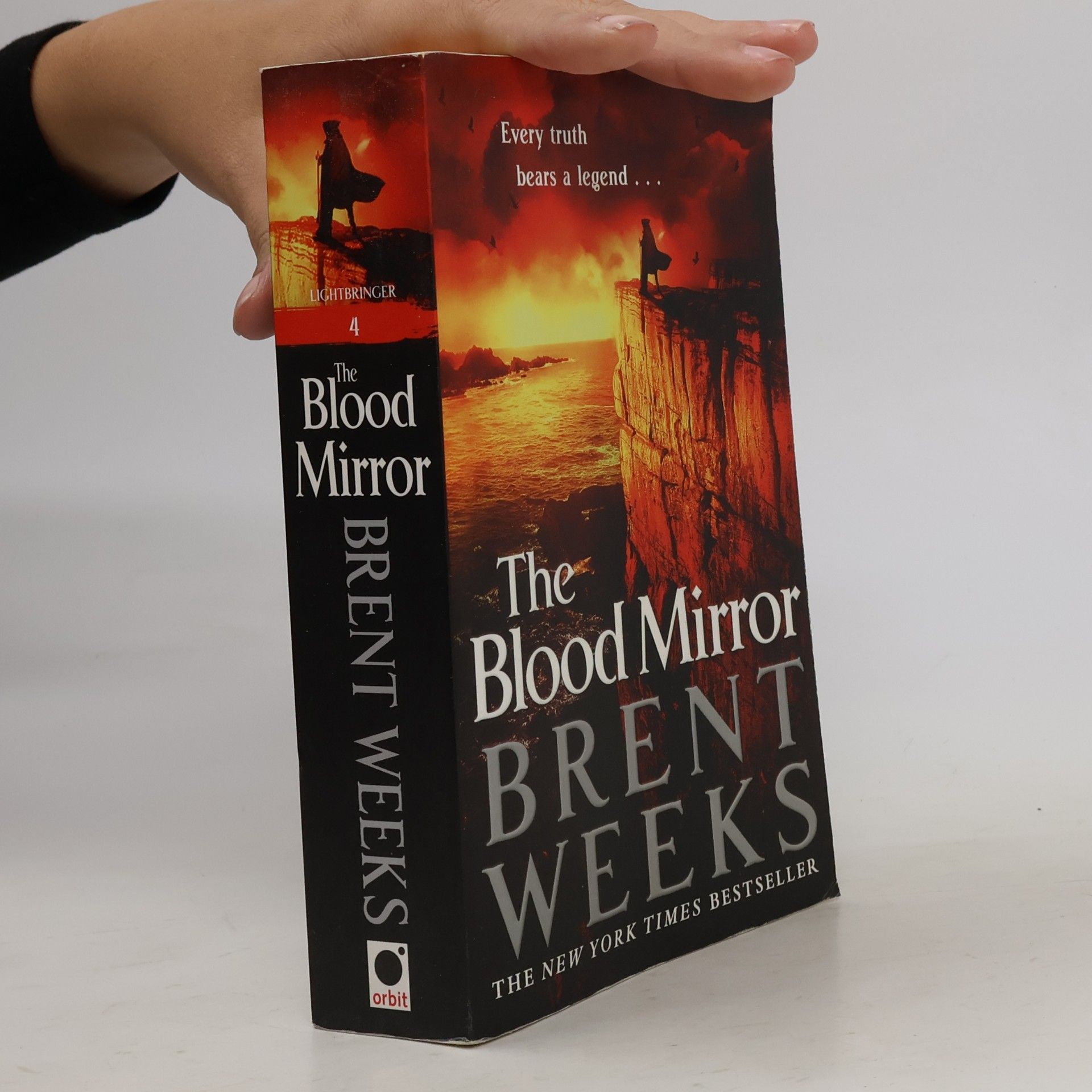 Brent Weeks The Blood Mirror