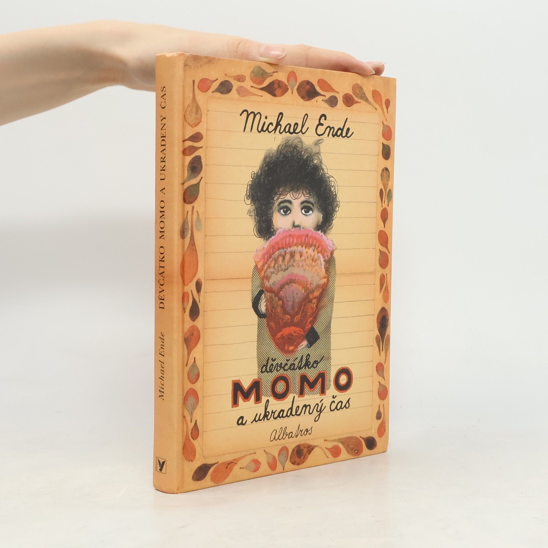 Michael Ende Děvčátko Momo a ukradený čas. Pohádkový román