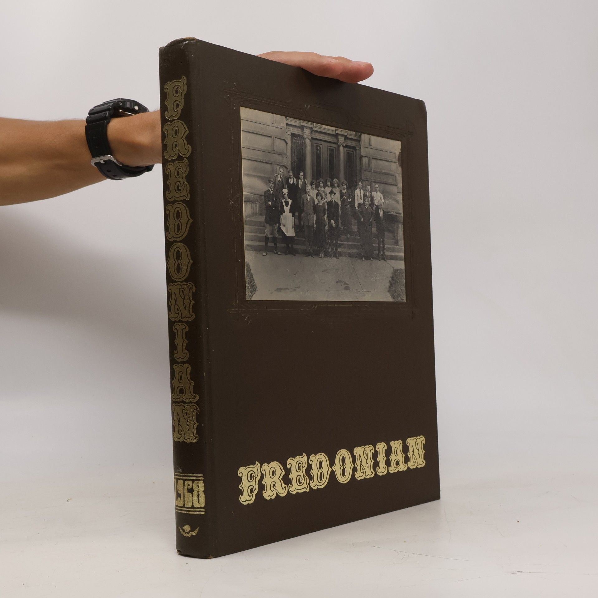 Collectif d'auteurs Fredonian