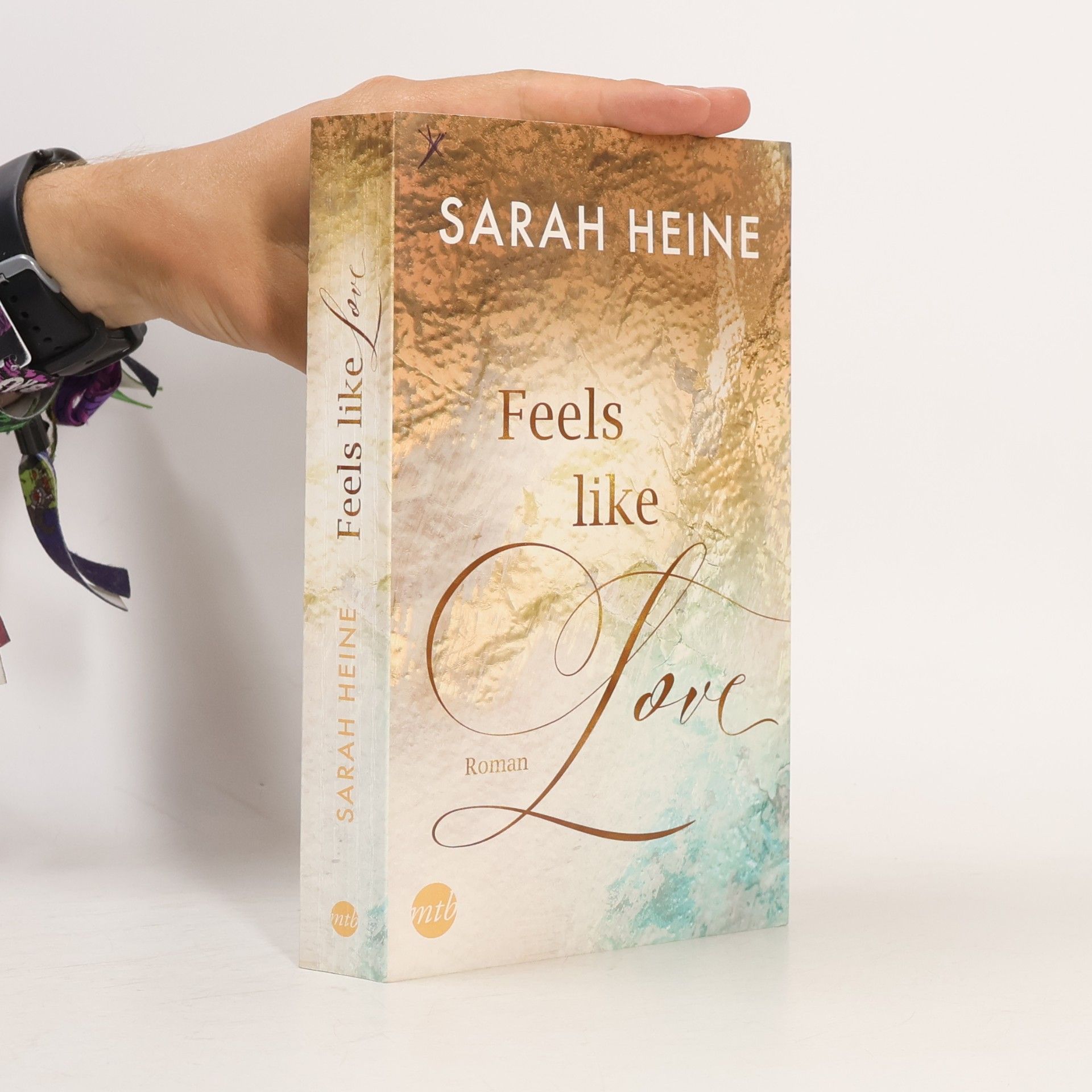 Sarah Heine Feels like Love