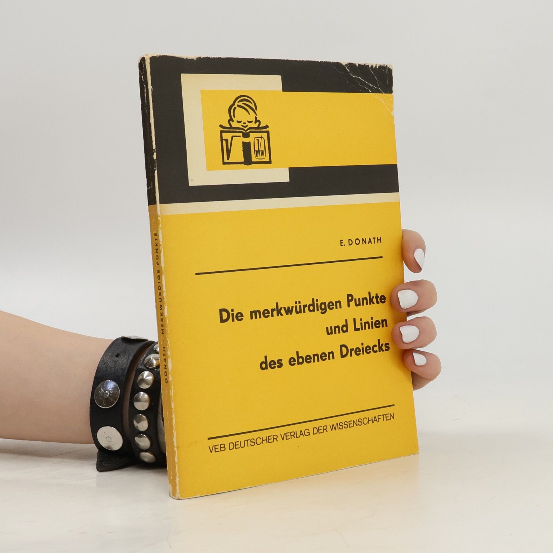 E. Donath Die merkwürdigen Punkte und Linien des ebenen Dreiecks